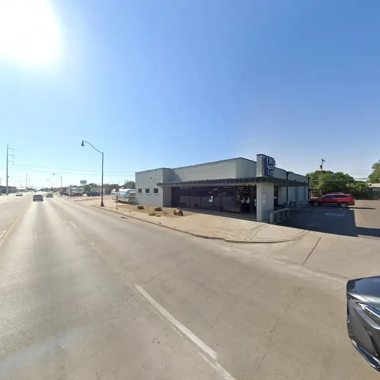 Caprock Laundry Center - Image 14
