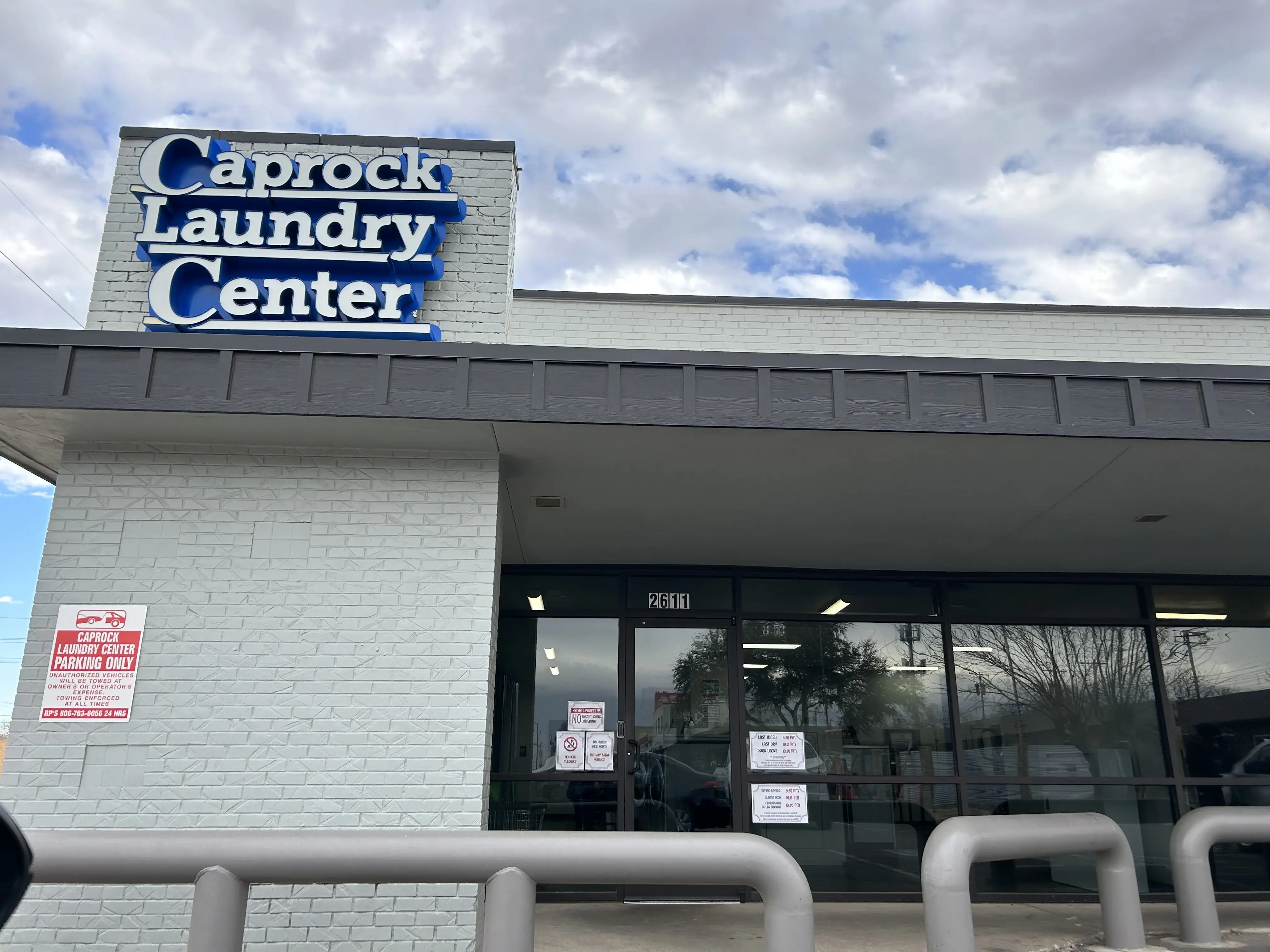 Caprock Laundry Center - Image 4