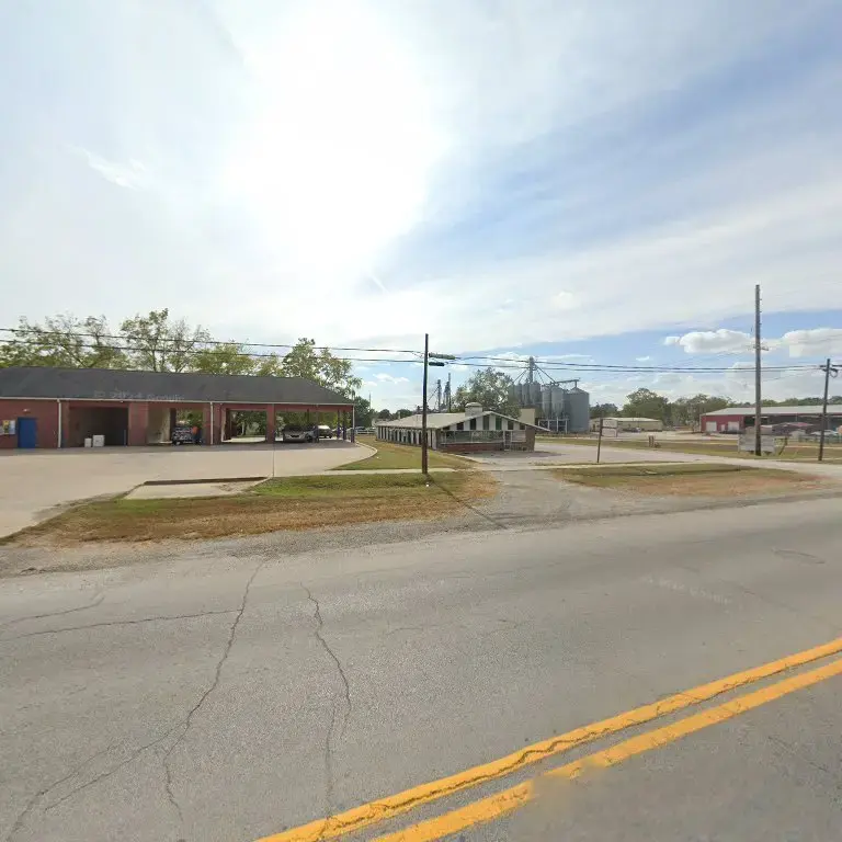Car Wash & Coin Laundry - Image 1