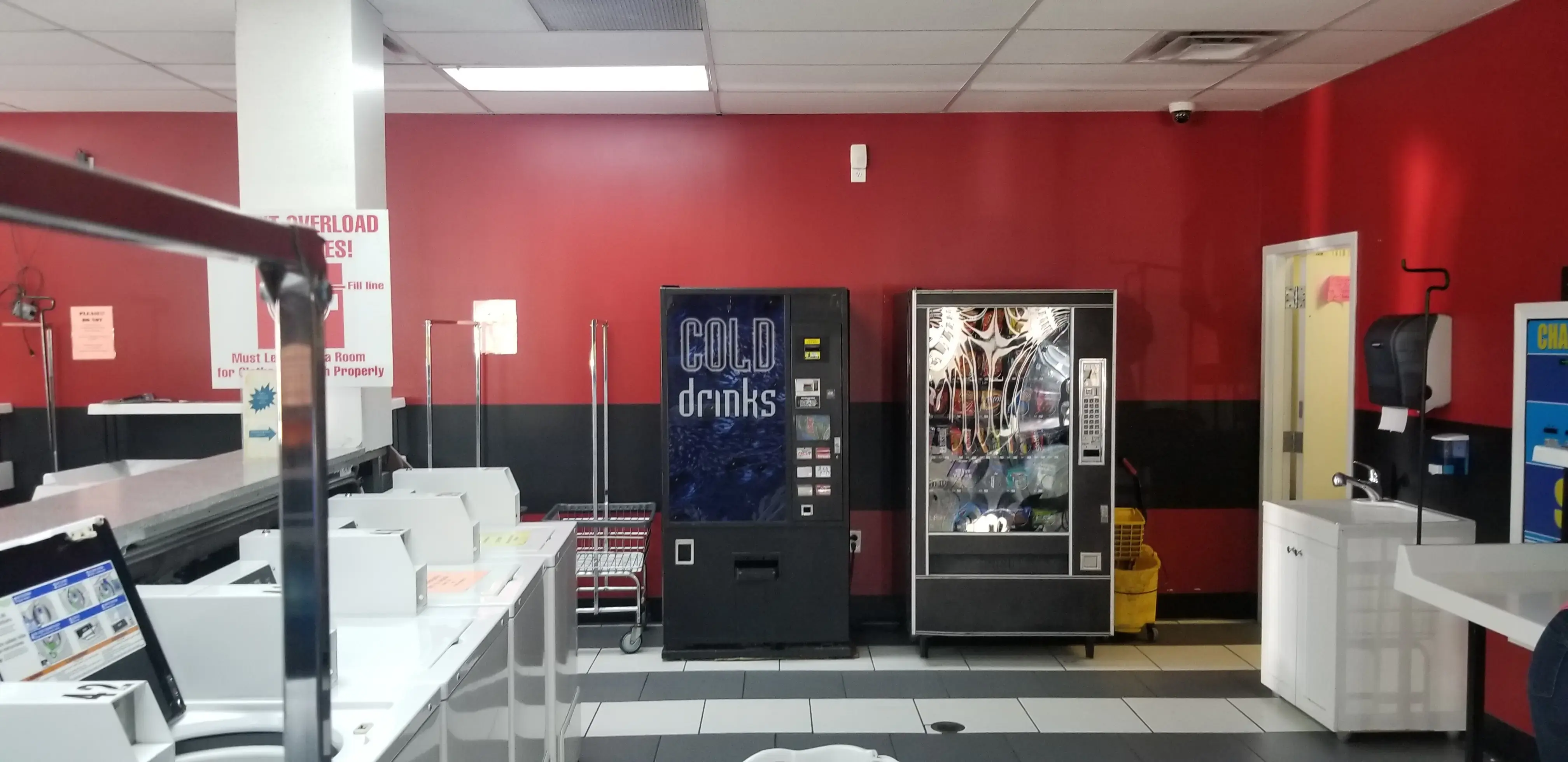 Caribbean Coin Laundry - Image 4