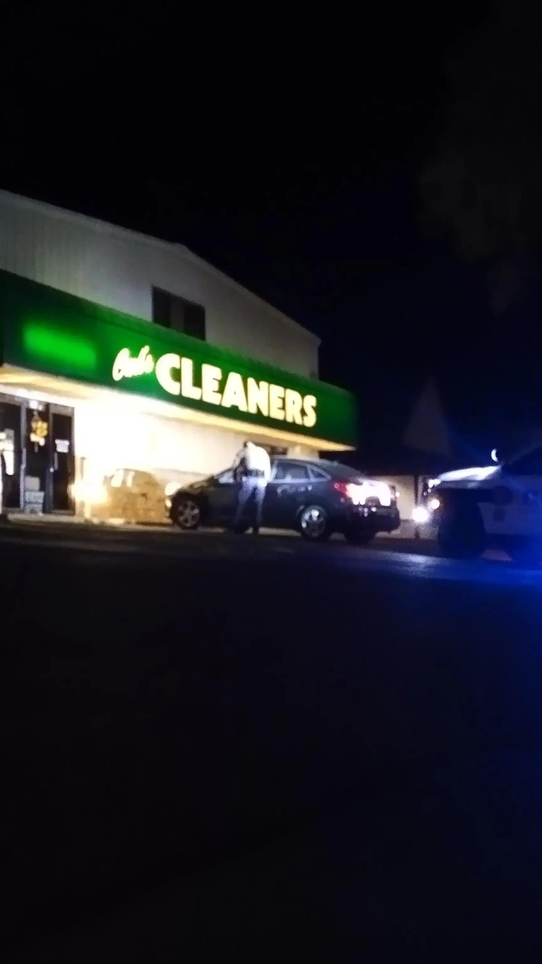 Carl's Cleaners thumbnail 7