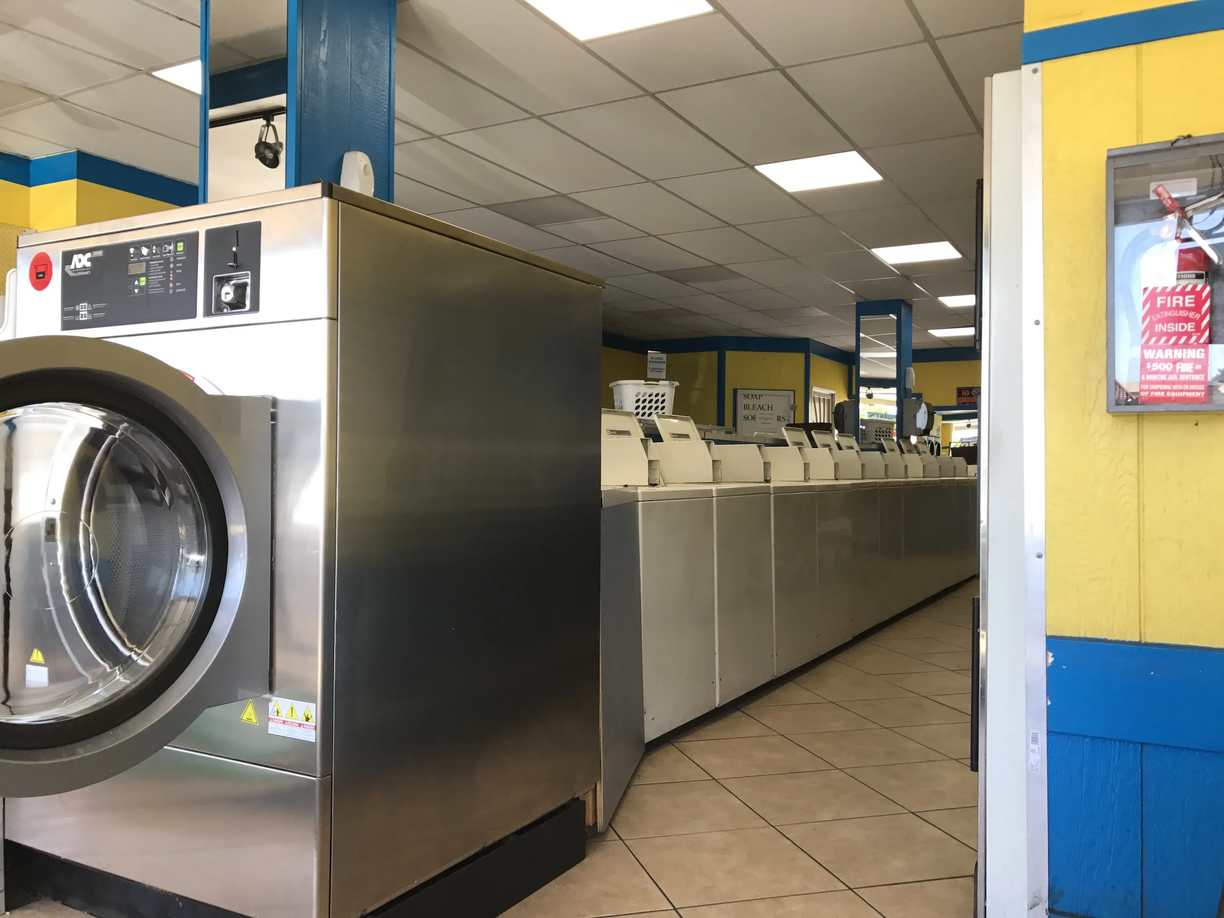 Carlsbad Laundry at The Village location