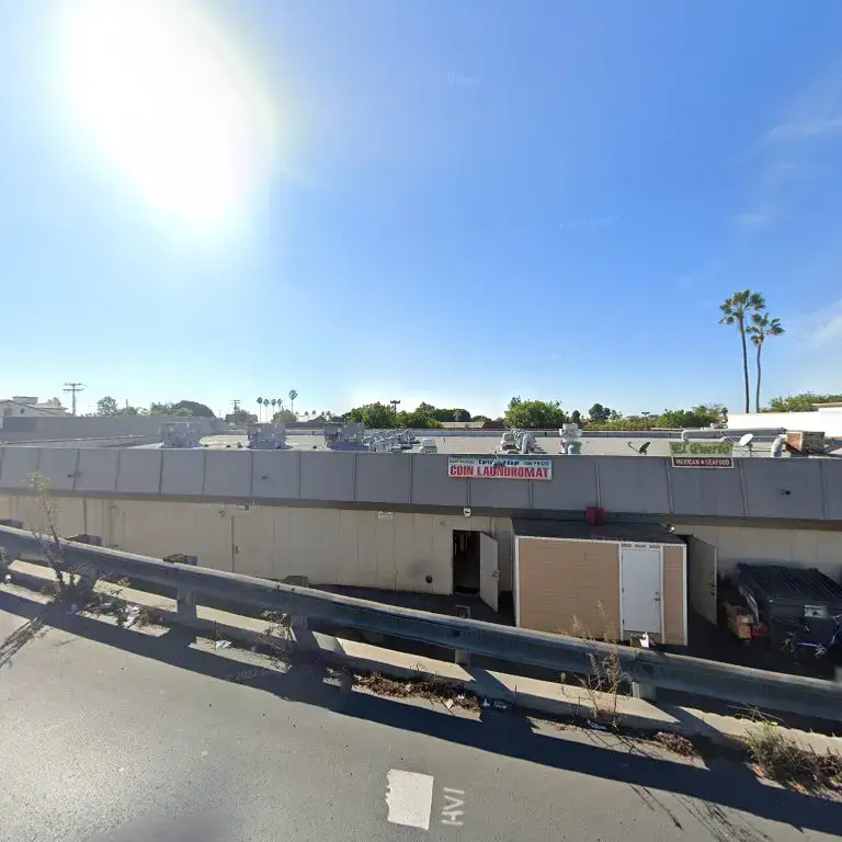 Carlsbad Laundry at The Village thumbnail 8