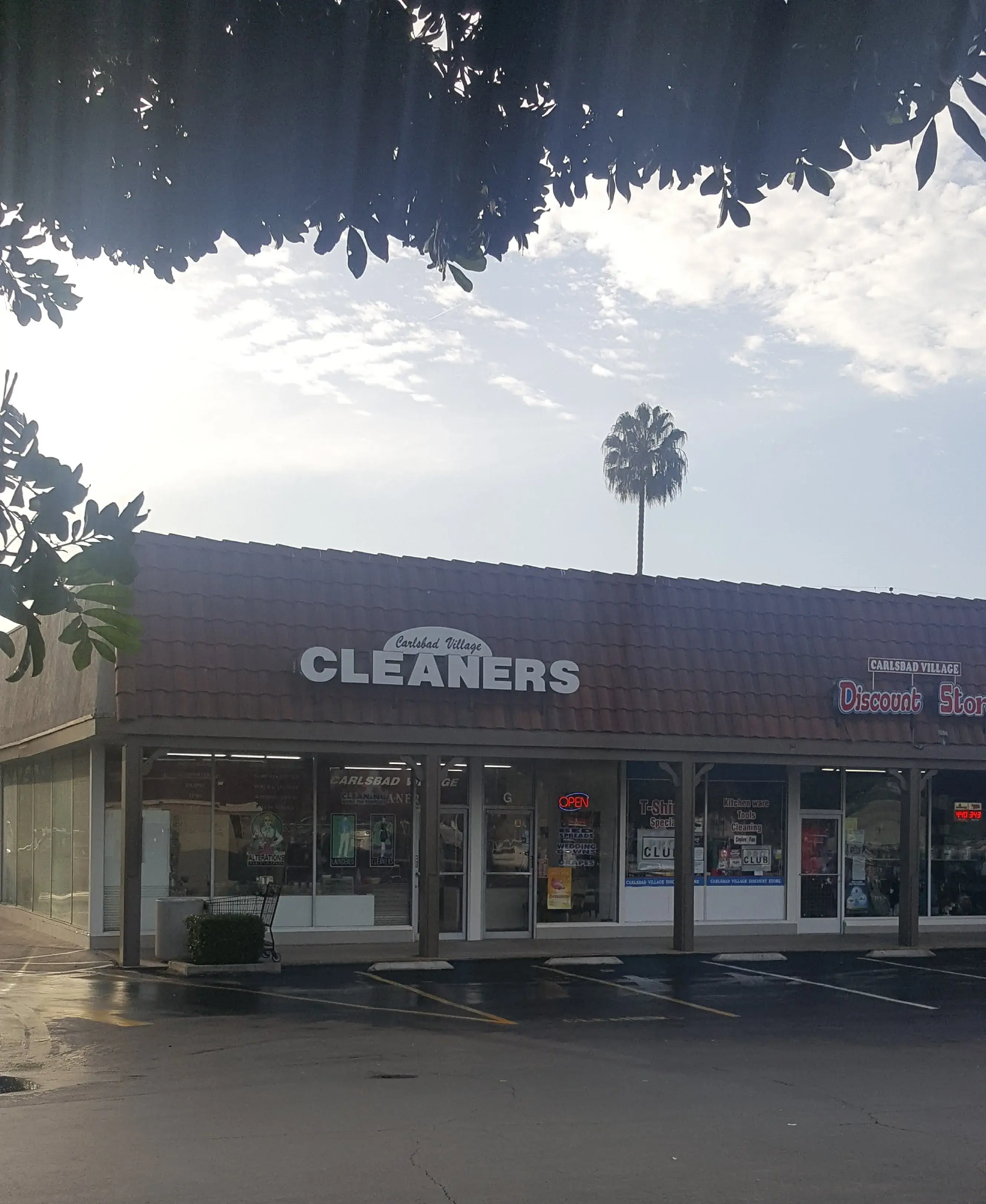 Carlsbad Laundry at The Village - Image 4