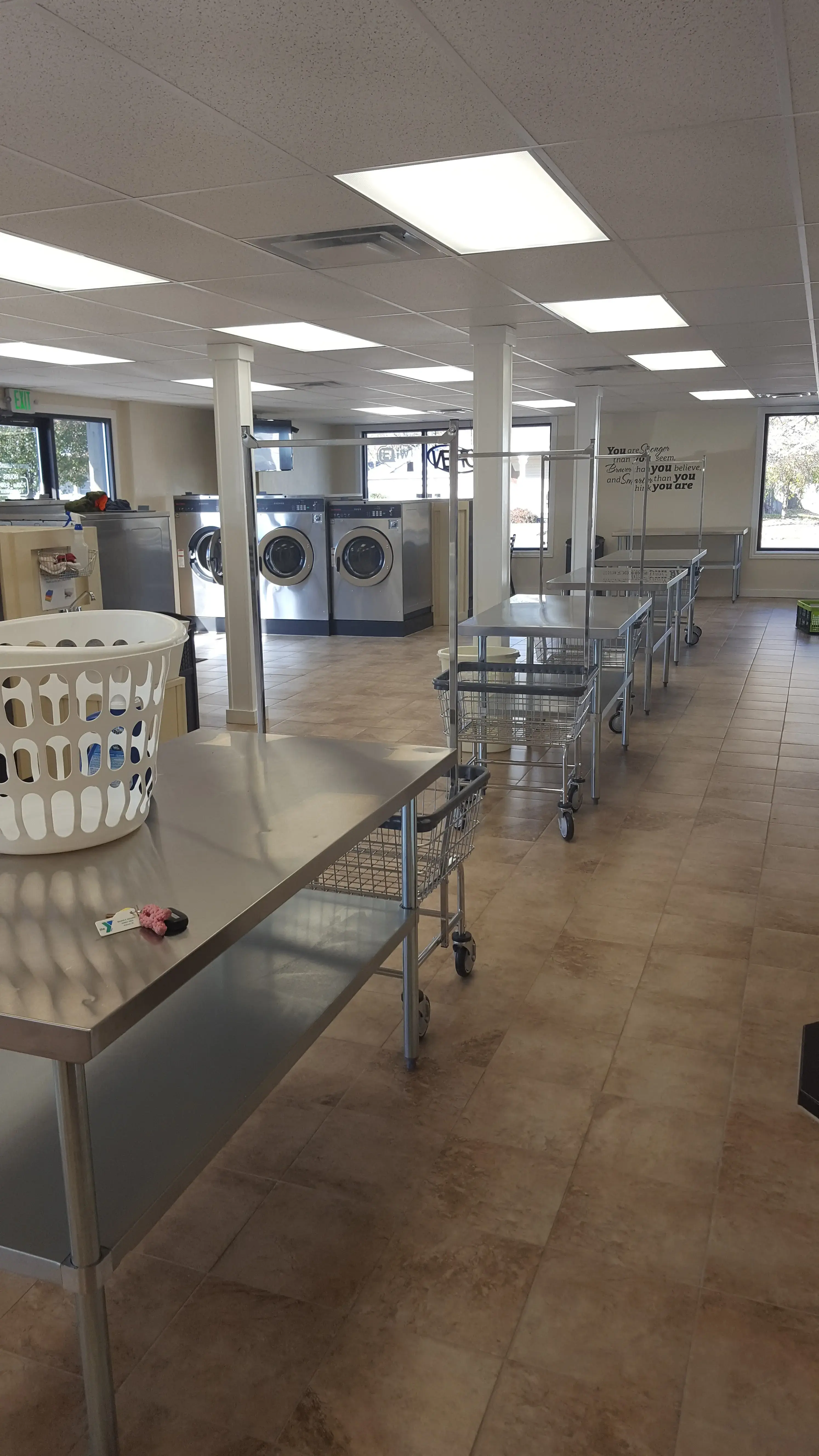 Carney's Laundromat - Image 12