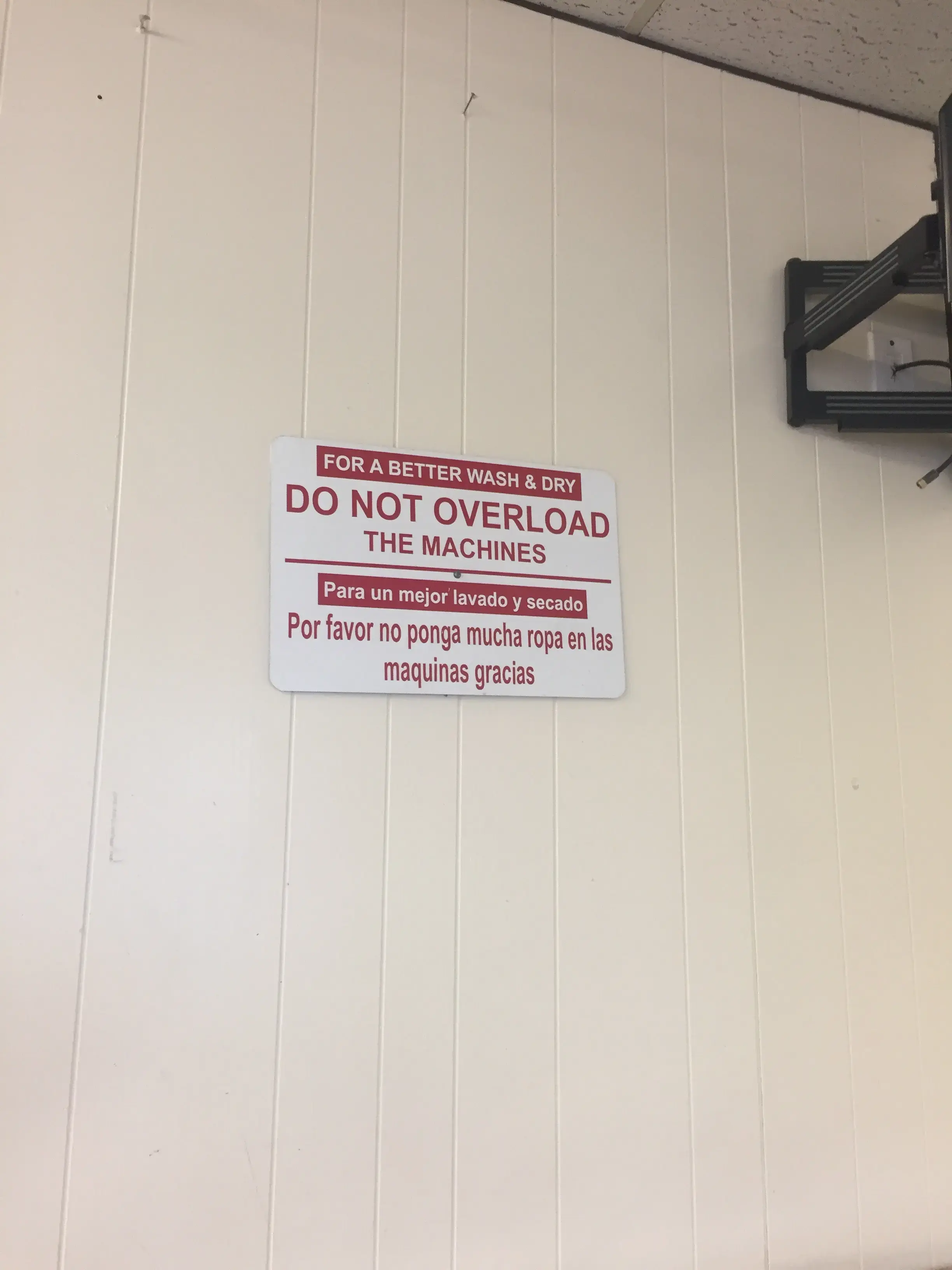 Carpinteria Coin-Op Laundry - Image 8