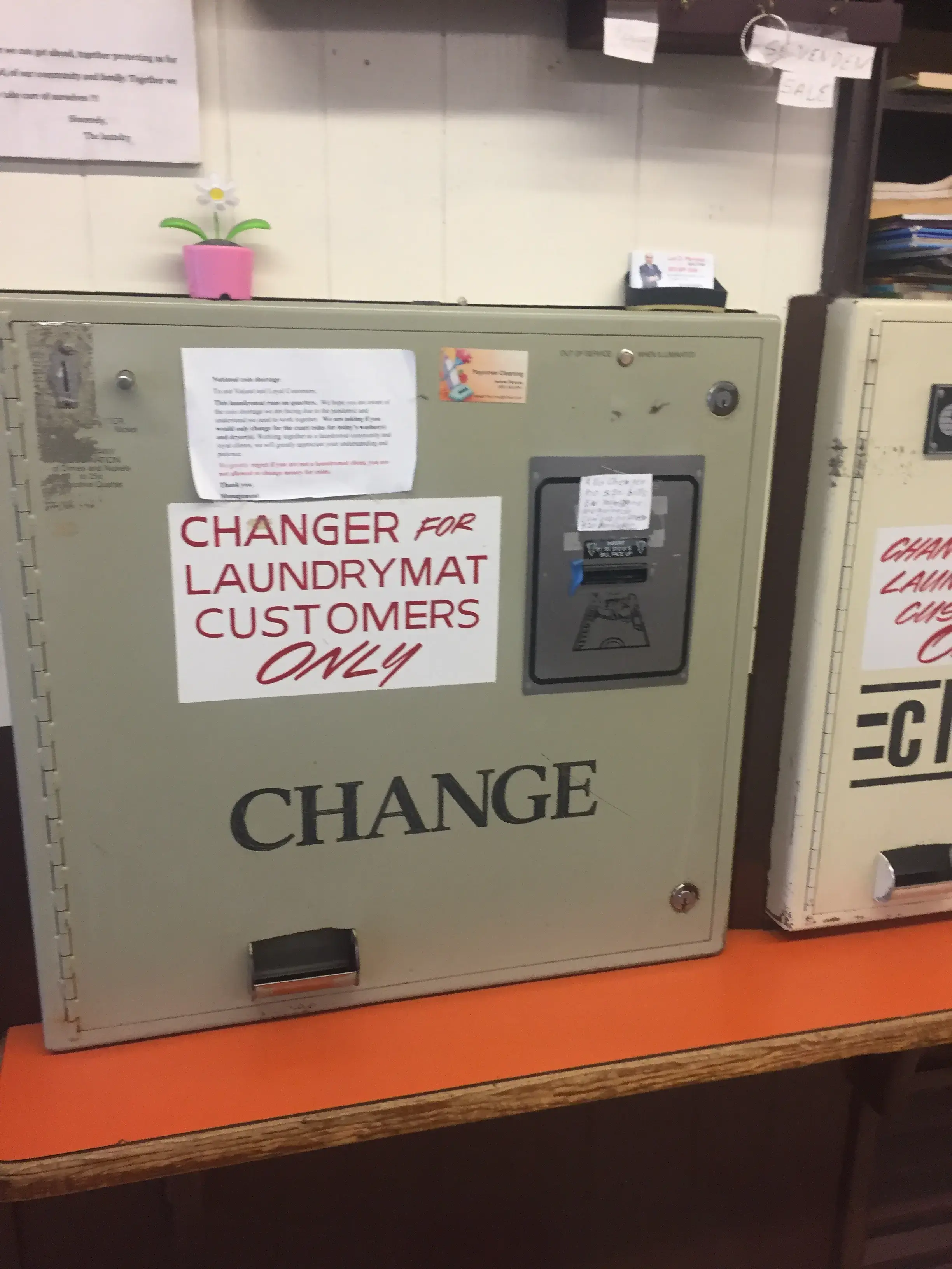 Carpinteria Coin-Op Laundry - Image 9