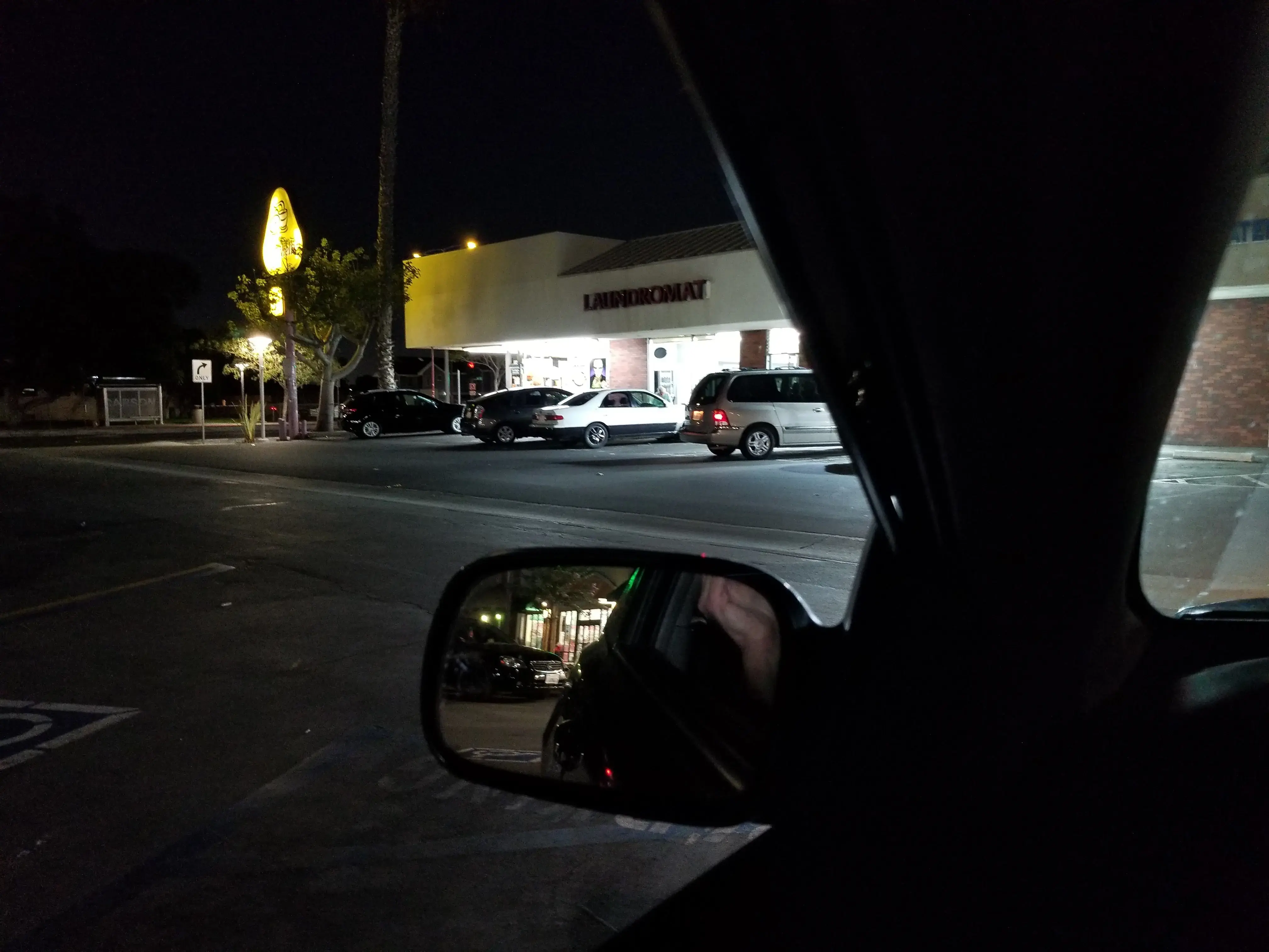 Carson EZ Wash Laundromat - Image 6