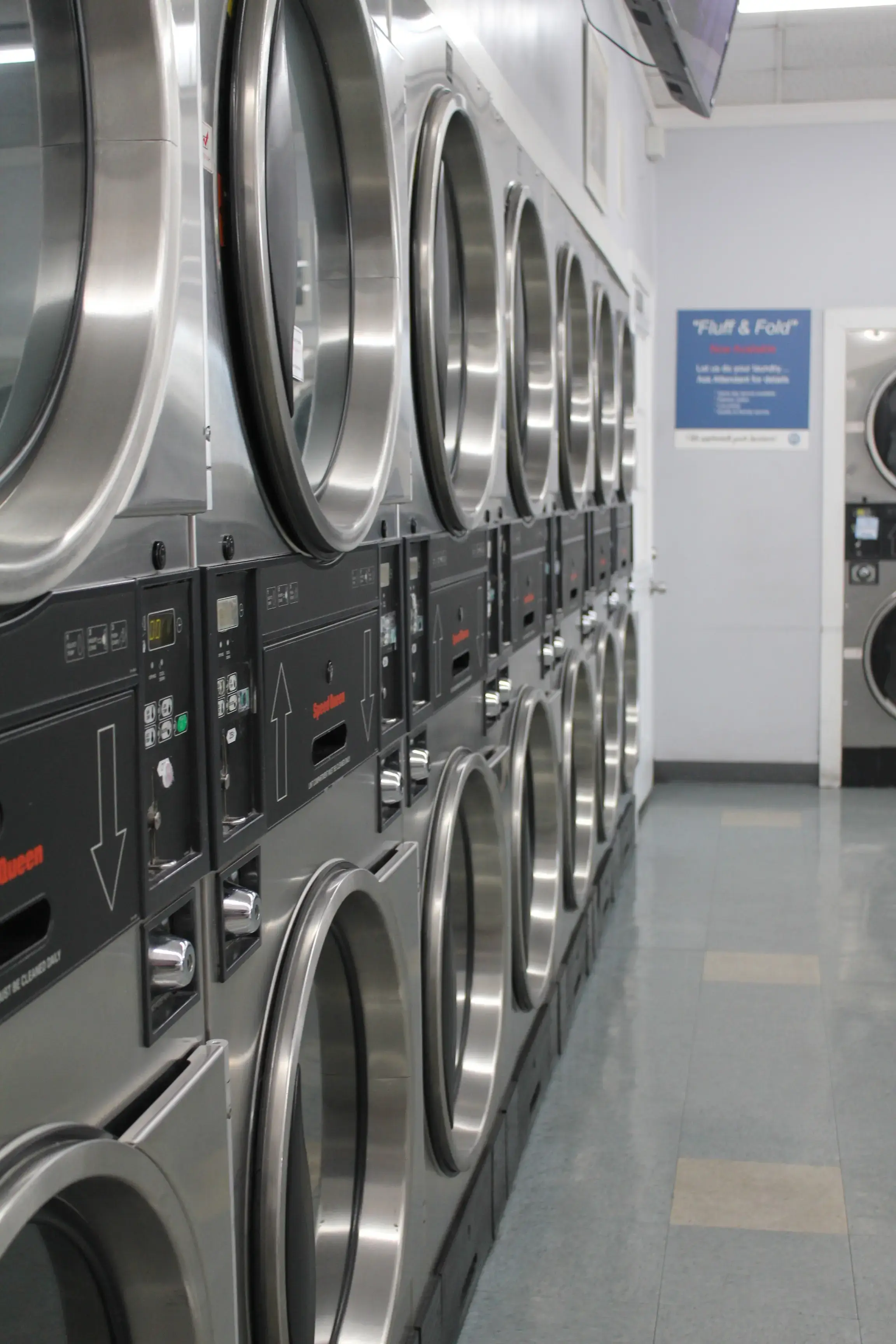 Carson EZ Wash Laundromat thumbnail 3