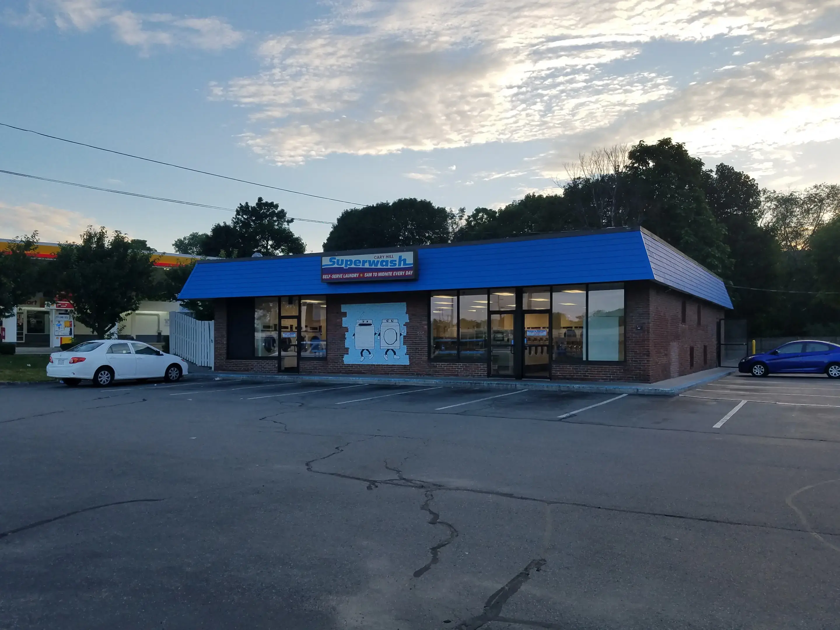 Cary Hill Superwash Laundromat - Image 14