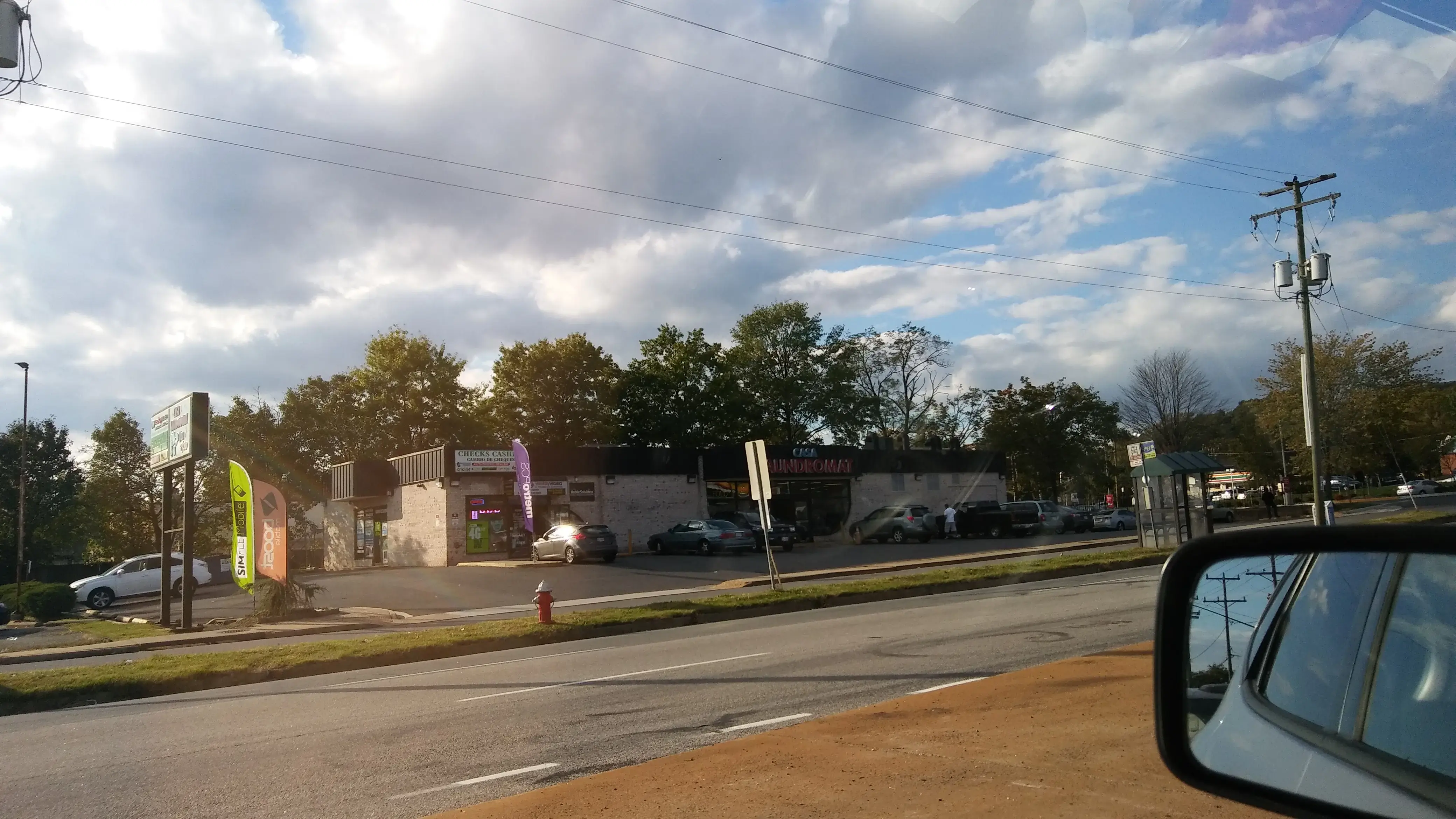 Casa Laundromat thumbnail 9