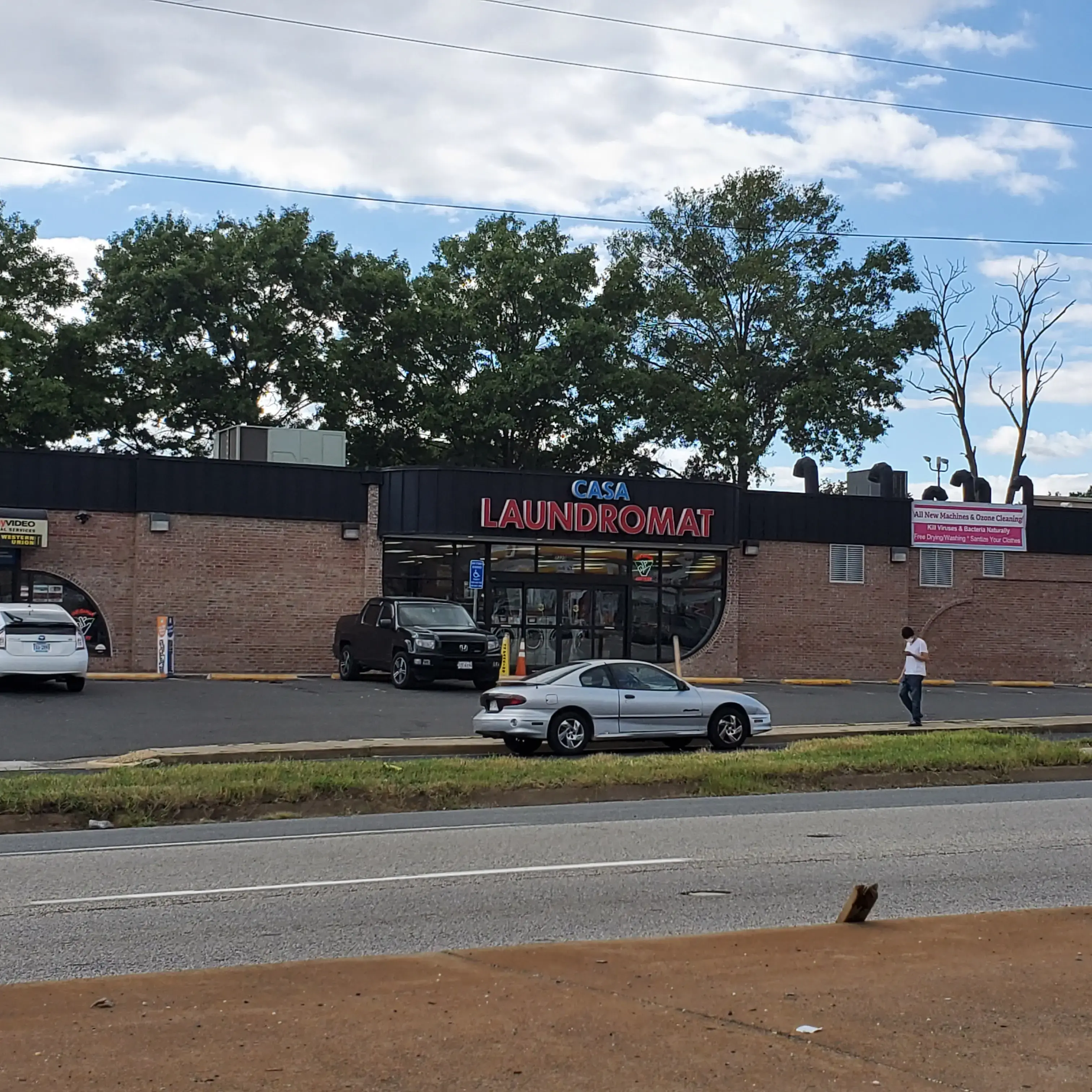 Casa Laundromat - Image 4