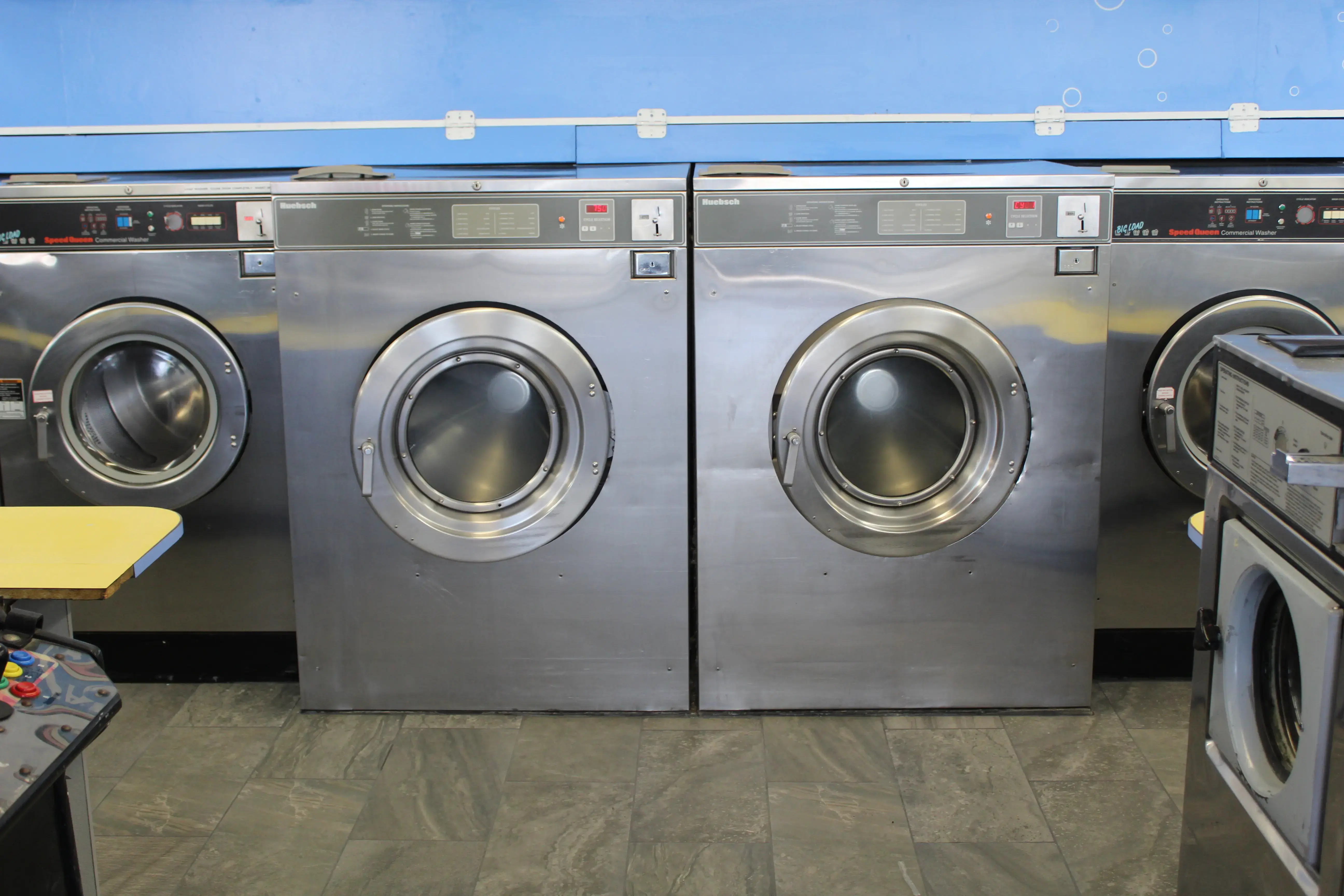 Casa Laundry thumbnail 3