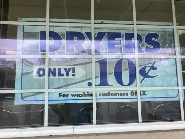 Casablanca Laundromat thumbnail 5