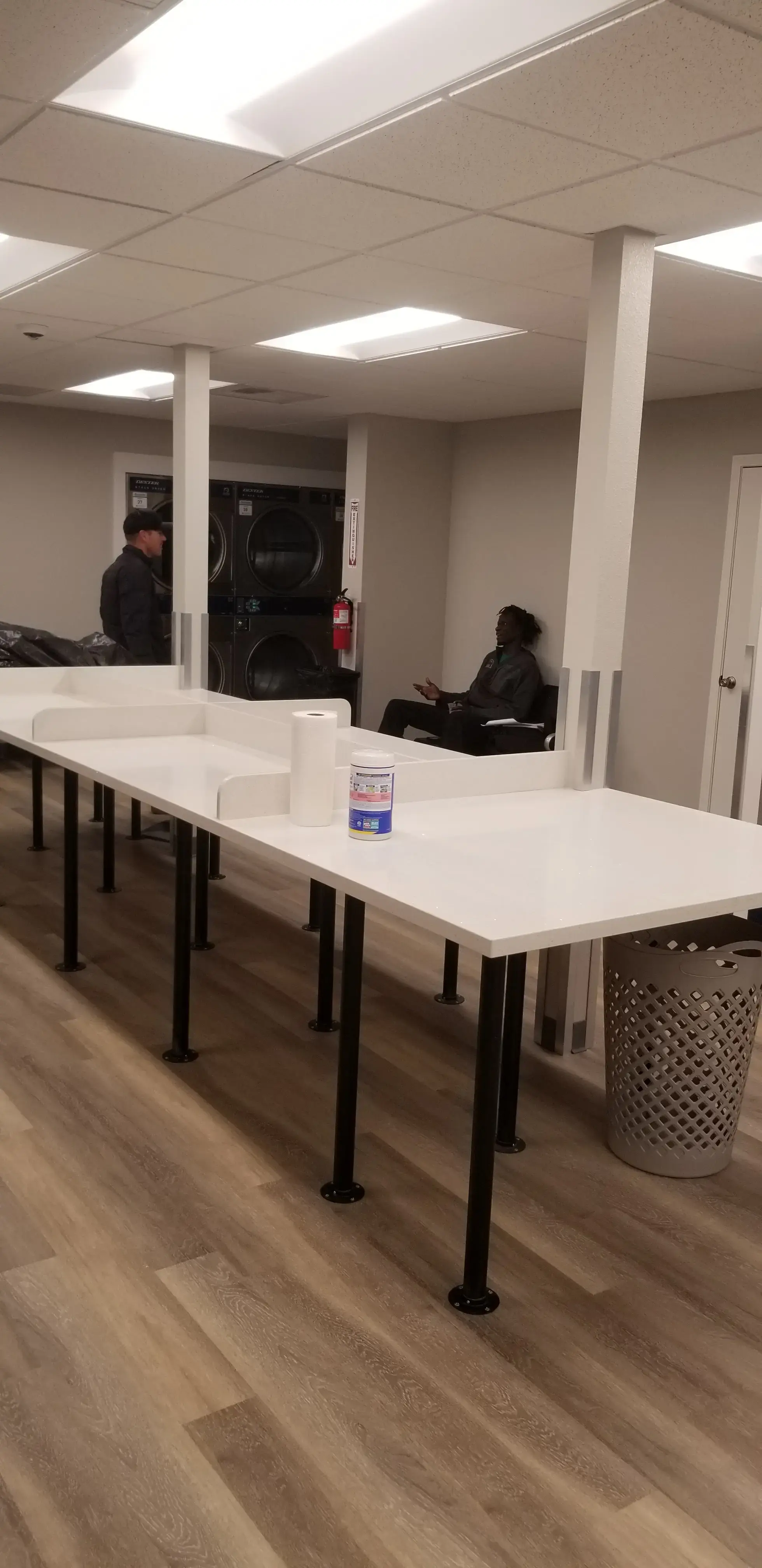 Cascade Express Laundry - Image 20
