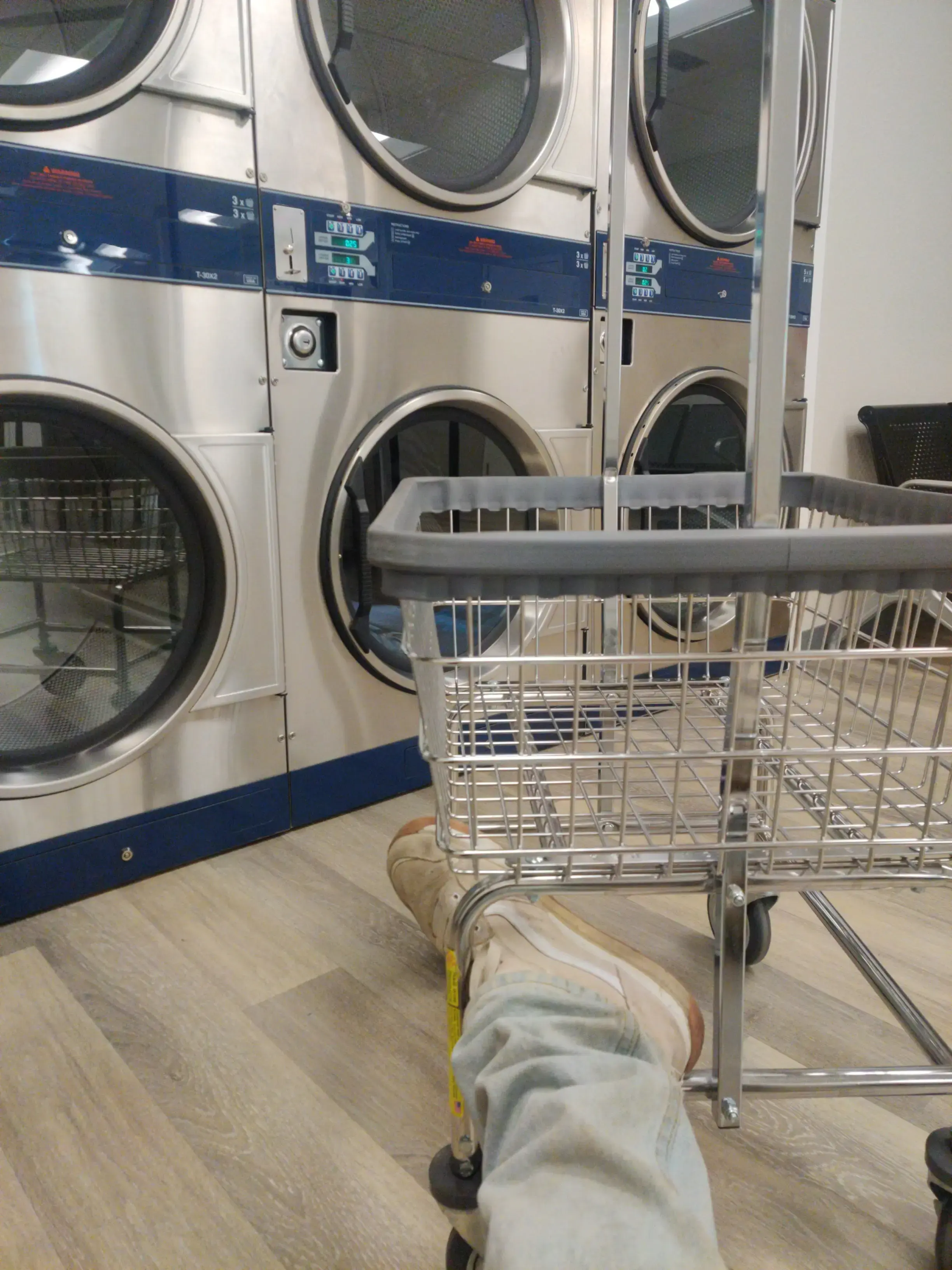Cascade Express Laundry thumbnail 18