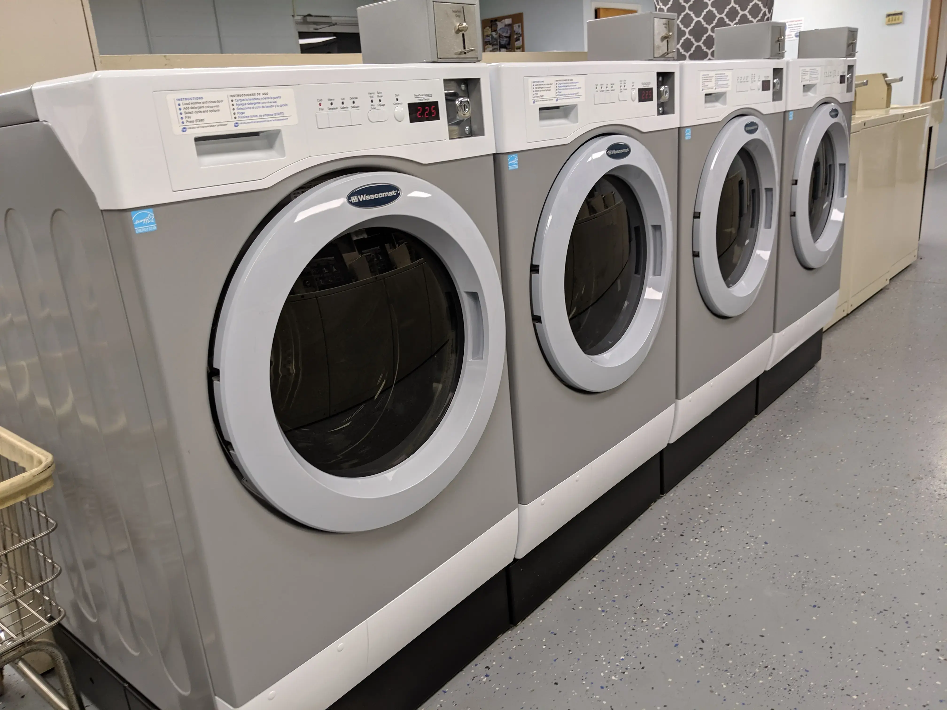 Cascade Laundromat - Image 10