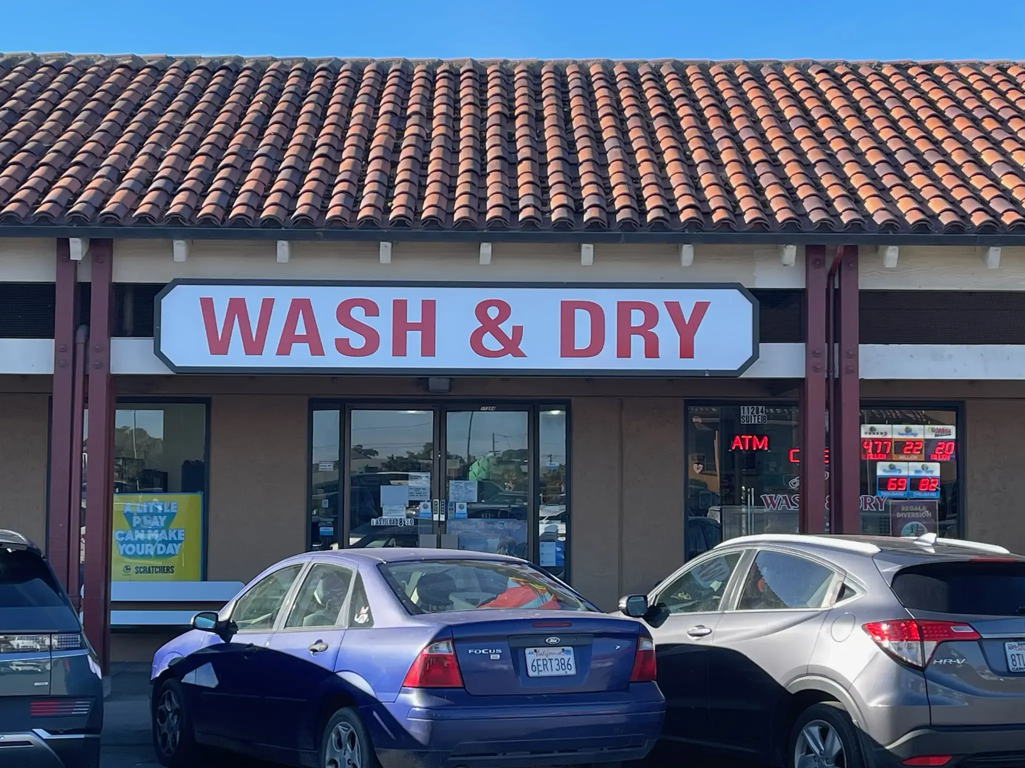 Castroville Wash & Dry - Image 1