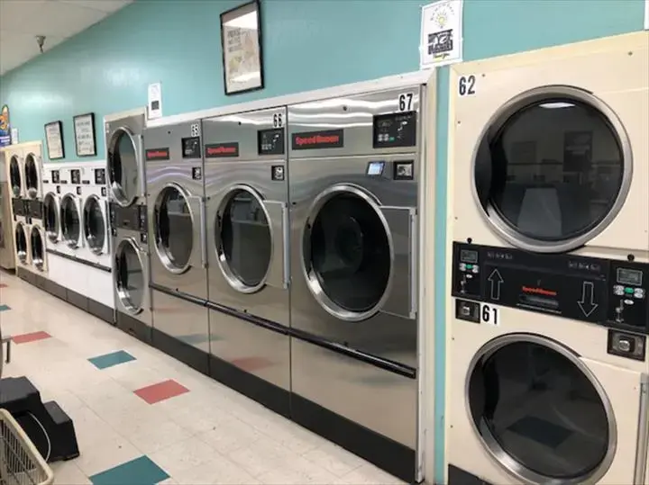Castroville Wash & Dry thumbnail 19