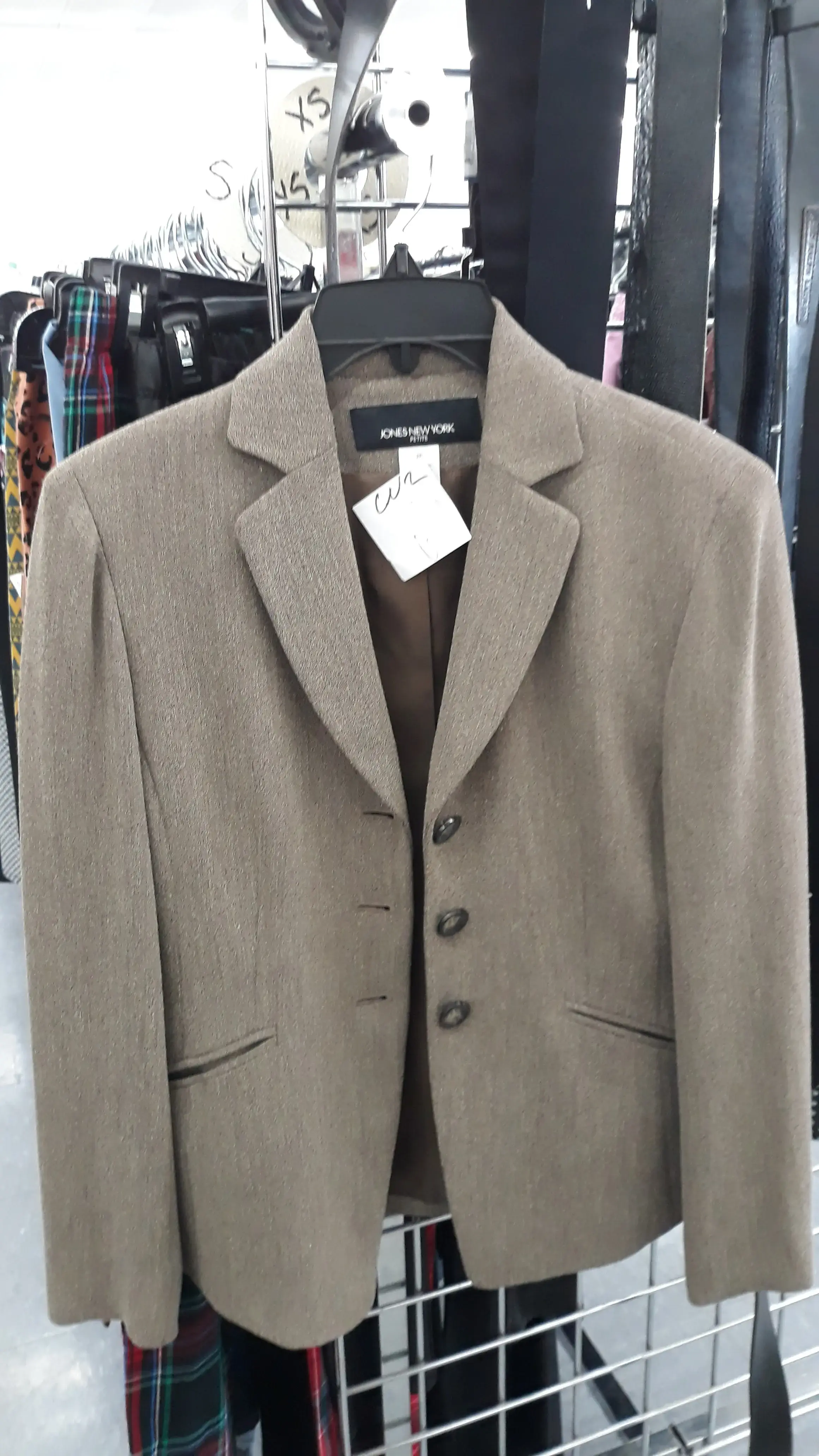 CD One Price Cleaners - Image 14