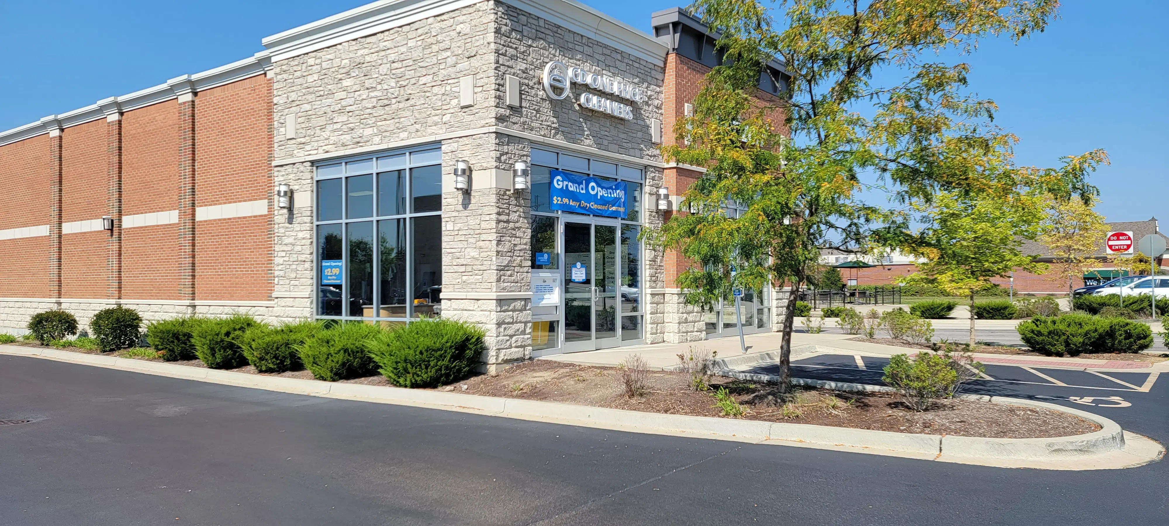 CD One Price Cleaners - Image 6