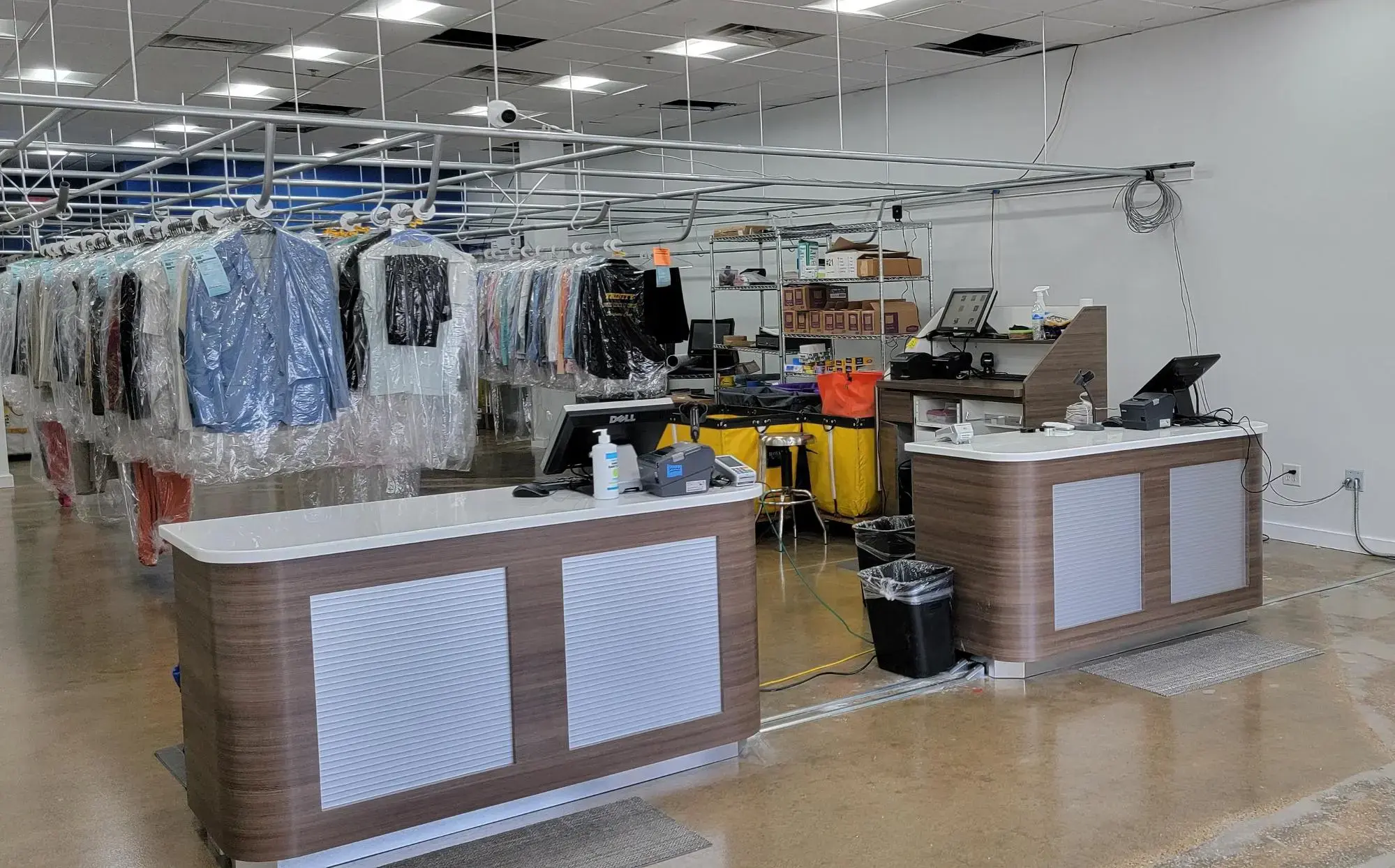 CD One Price Cleaners - Image 2