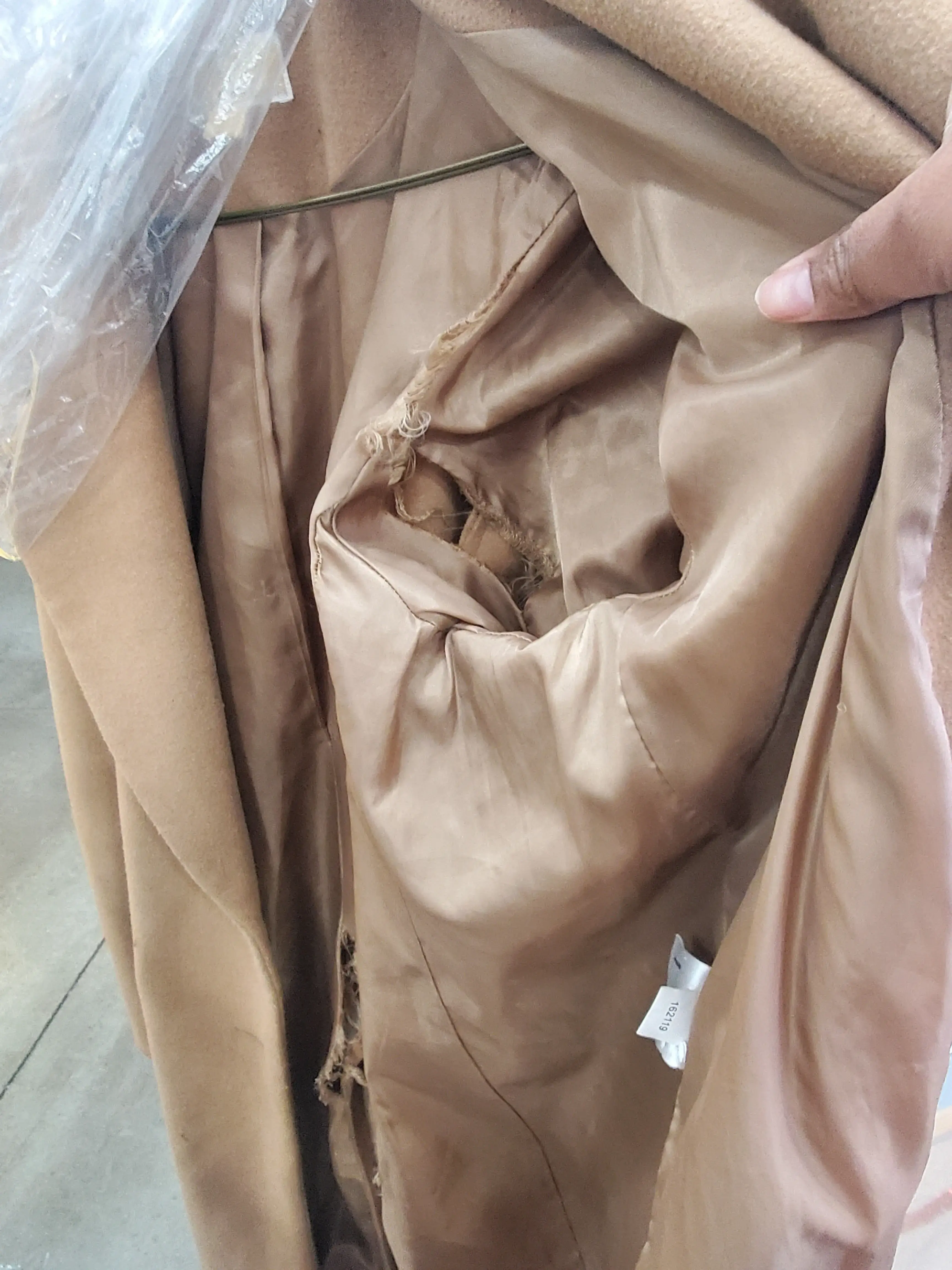 CD One Price Cleaners - Image 9