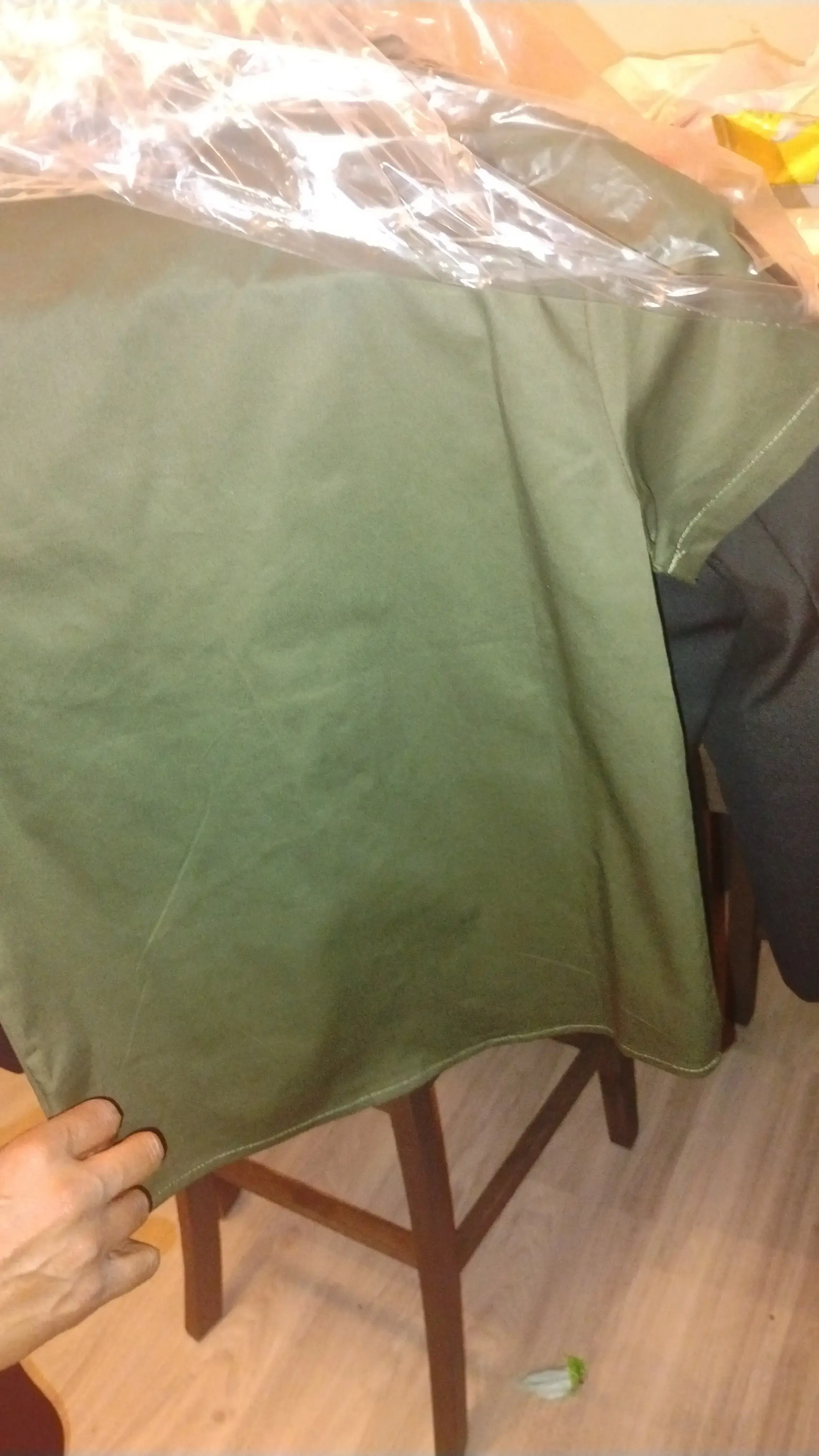 CD One Price Cleaners thumbnail 19