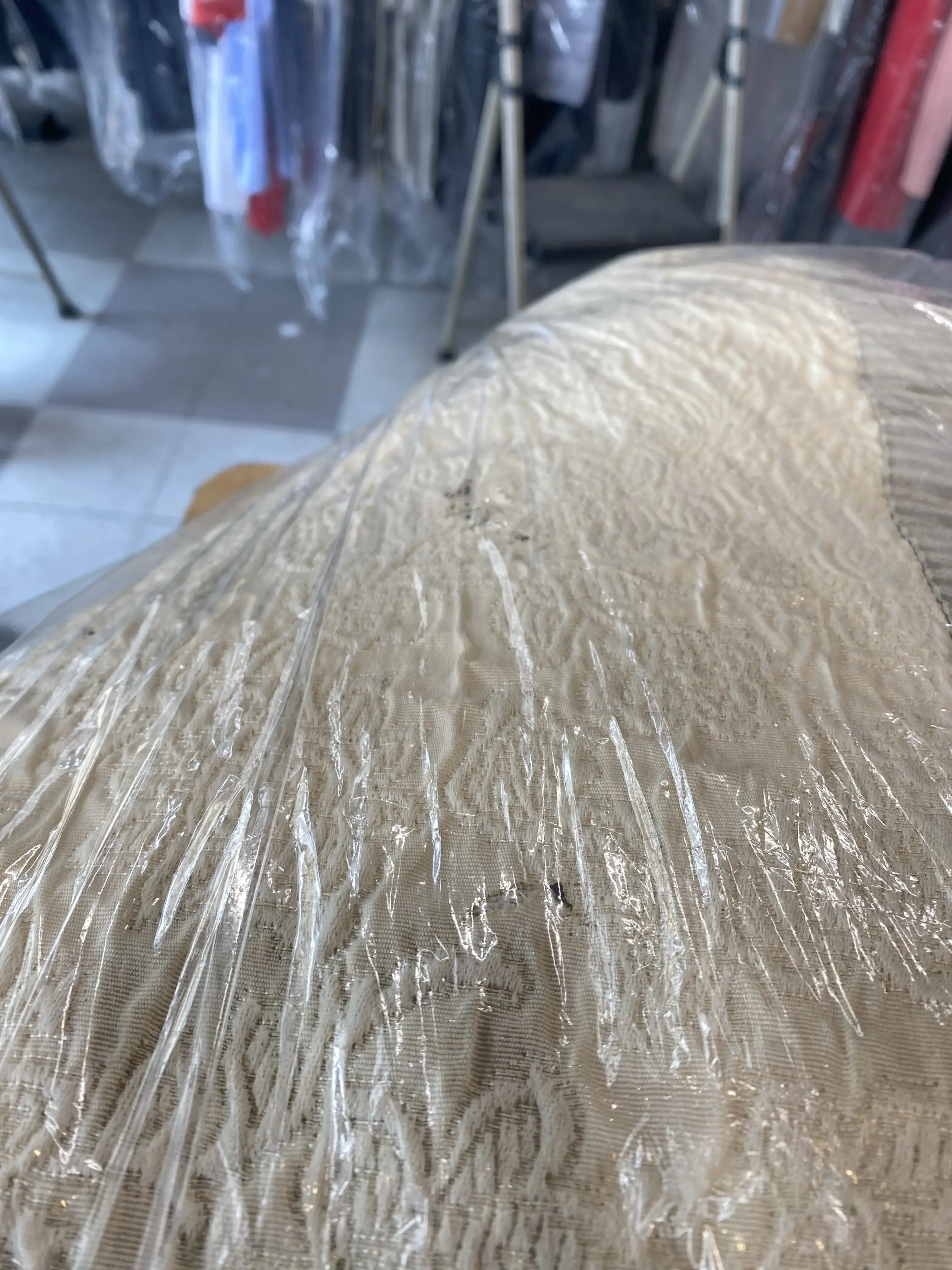 CD One Price Cleaners - Image 9