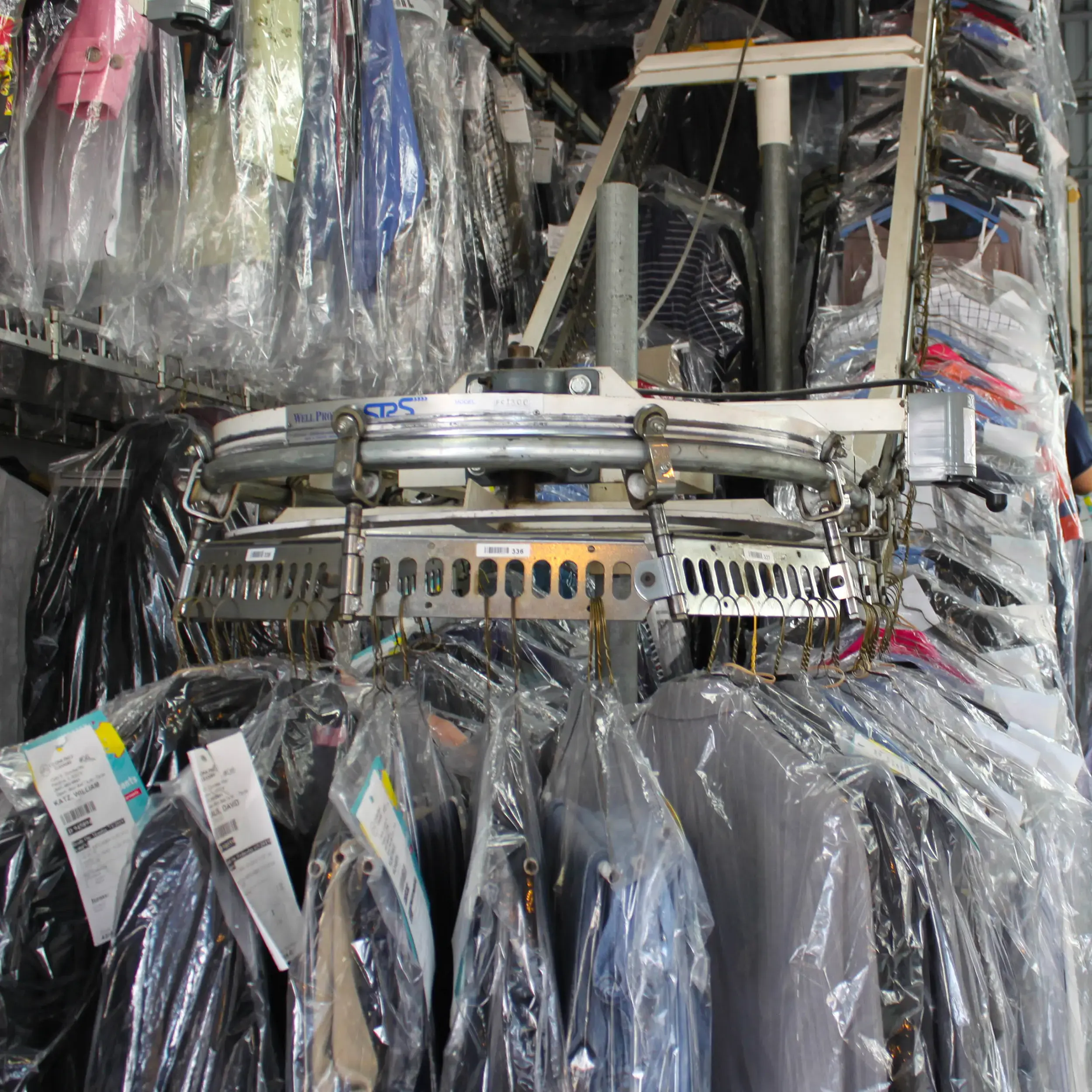CD One Price Cleaners - Image 2