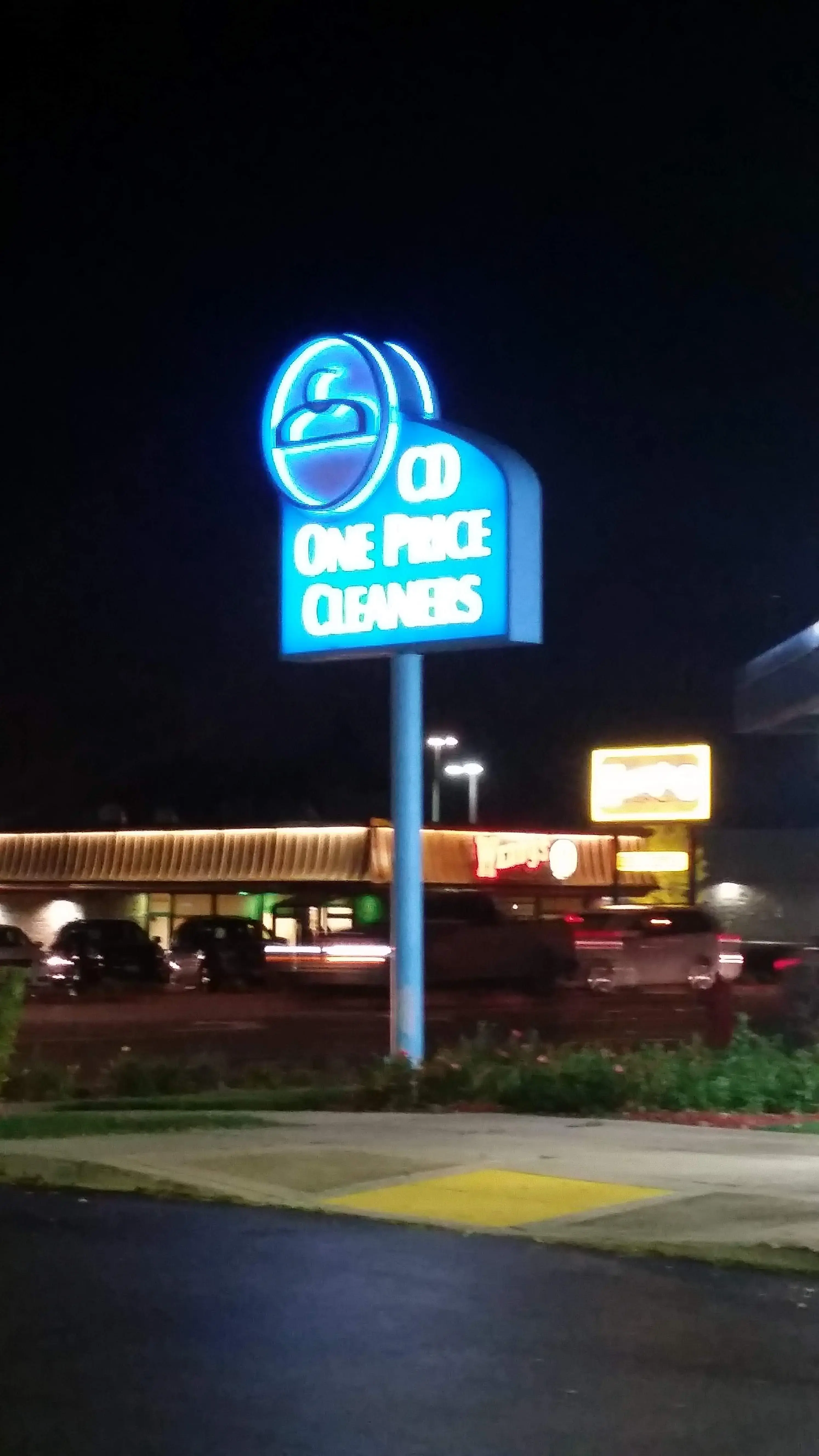 CD One Price Cleaners - Image 12