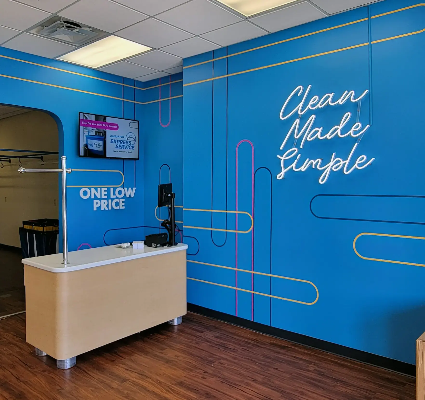 CD One Price Cleaners - Image 2