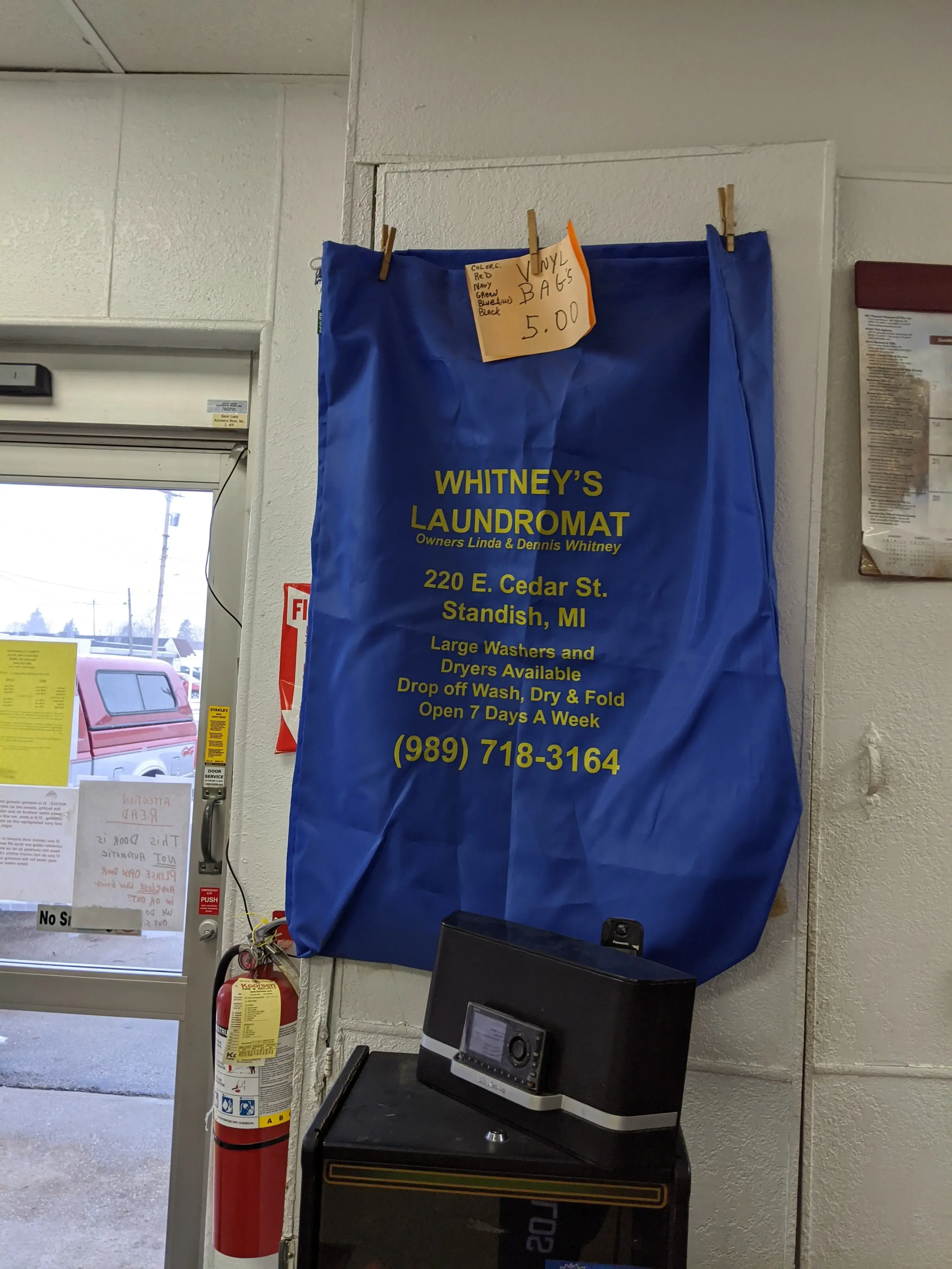 Cedar Street Laundry thumbnail 3