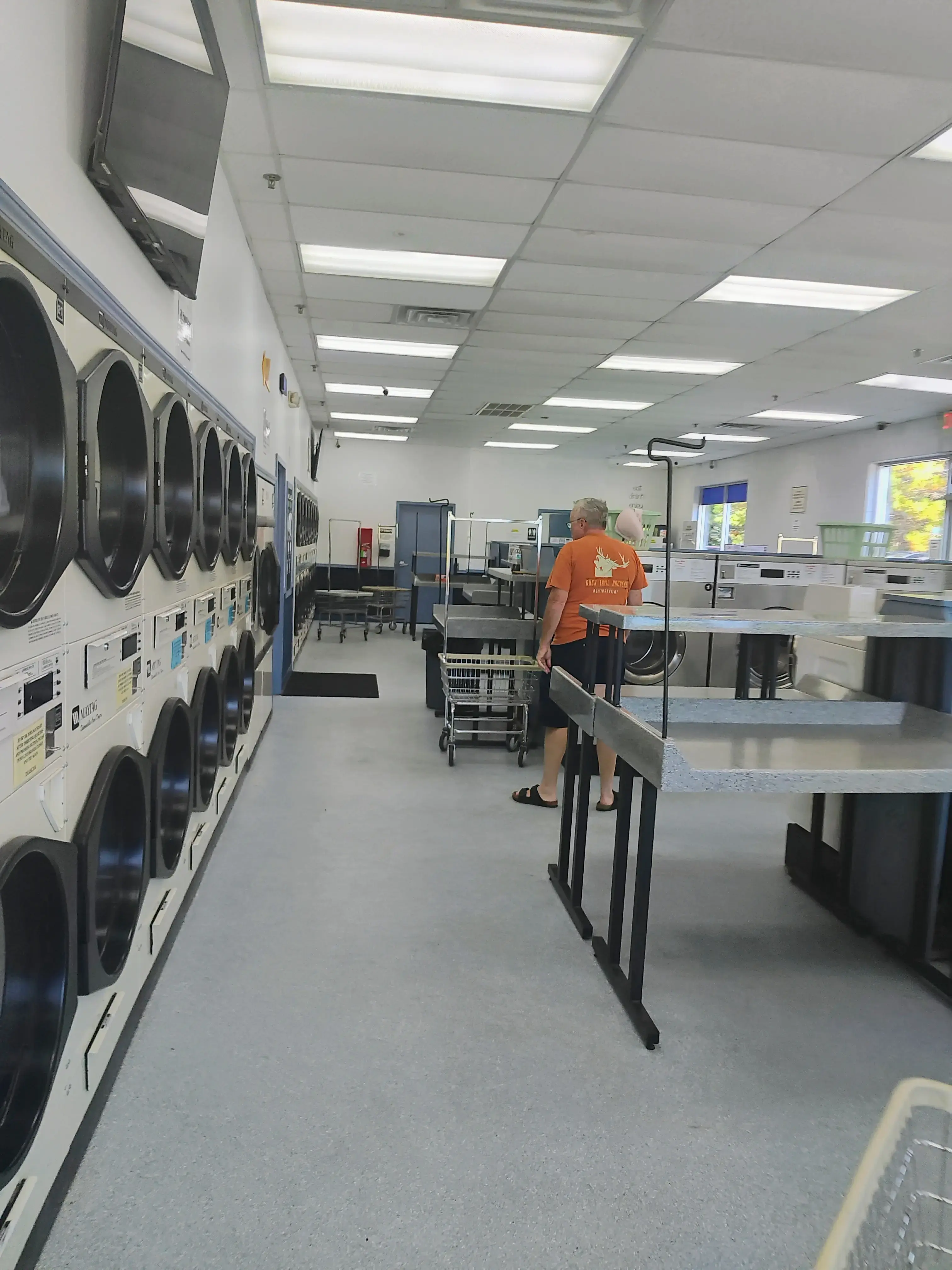 Cedarburg/Grafton Coin Laundromat - Image 19