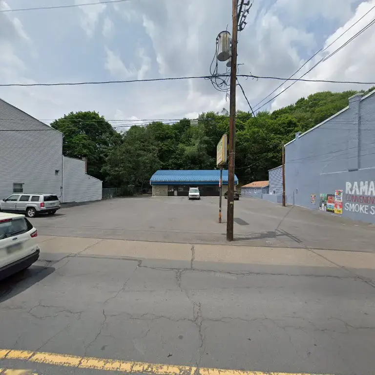 Center City Coin Laundry thumbnail 8