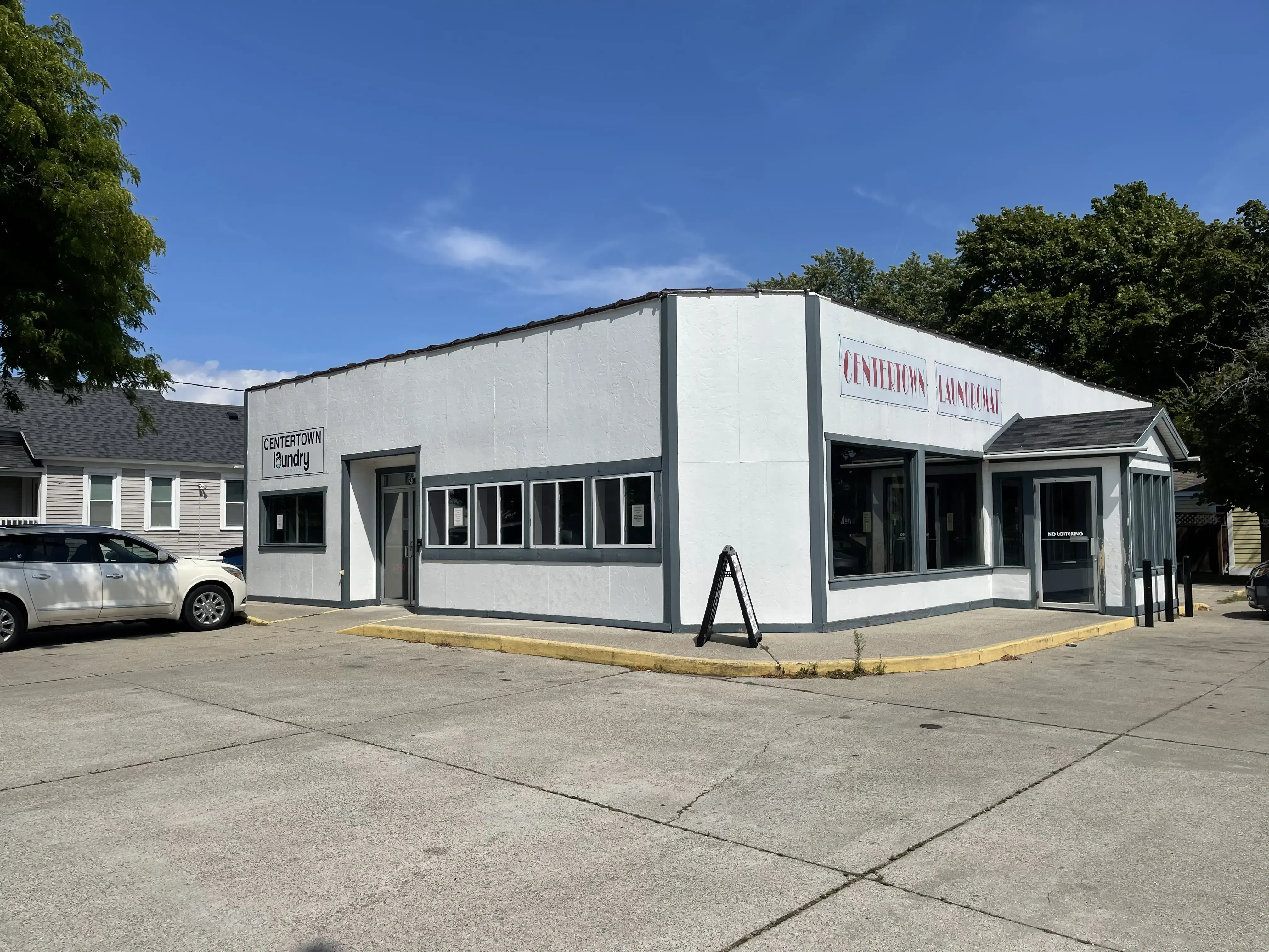 Centertown Laundromat - Image 2