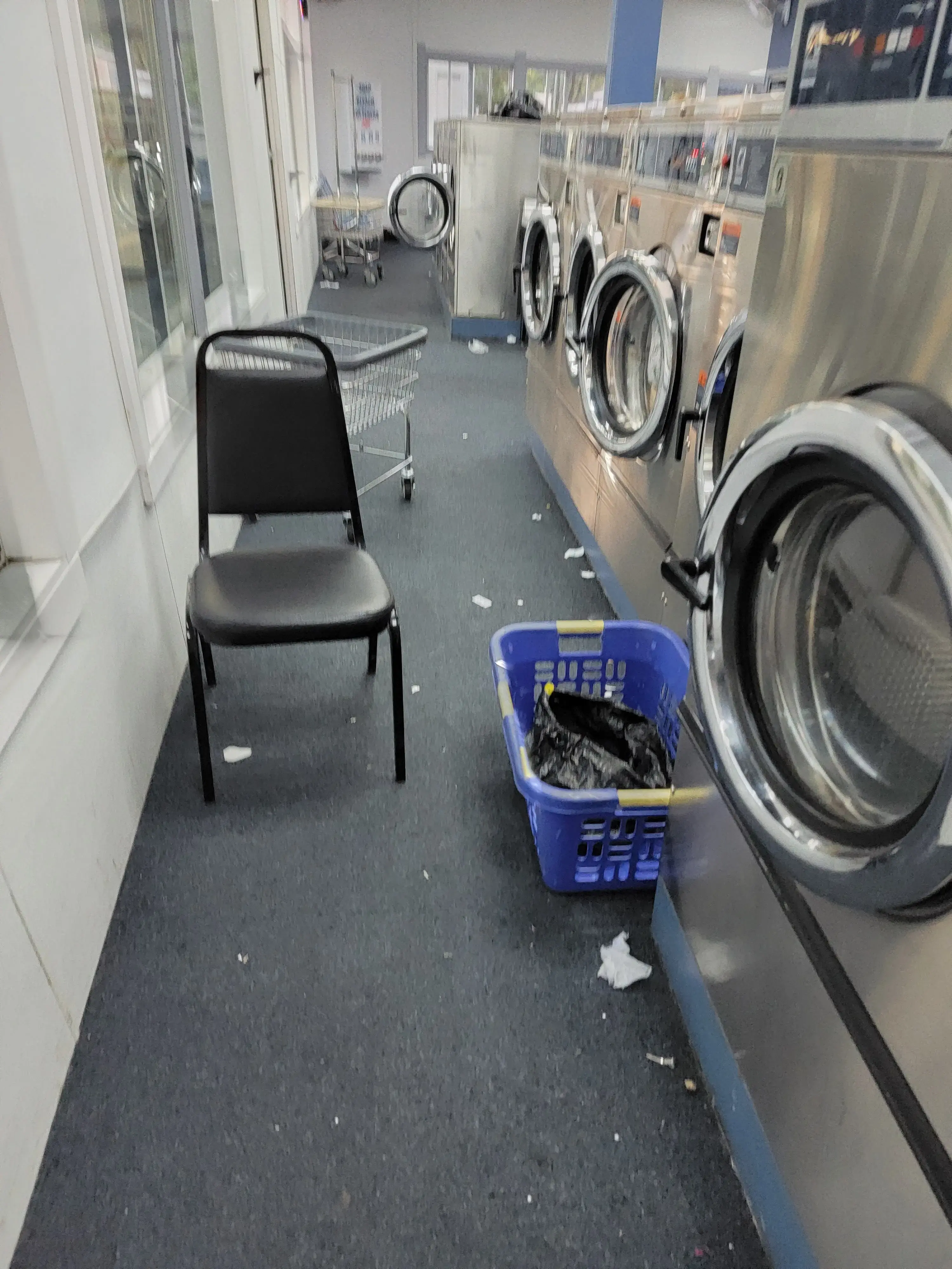 Centertown Laundromat - Image 17