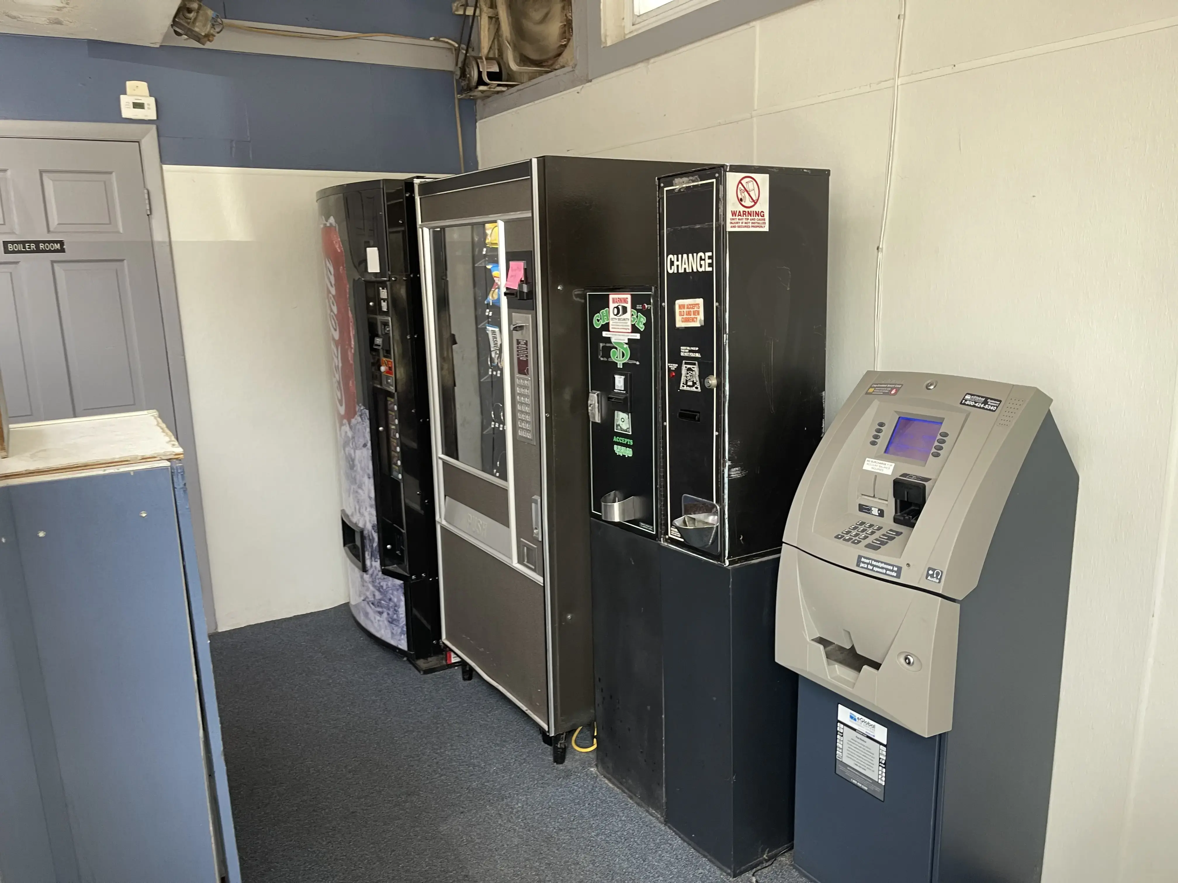 Centertown Laundromat - Image 10