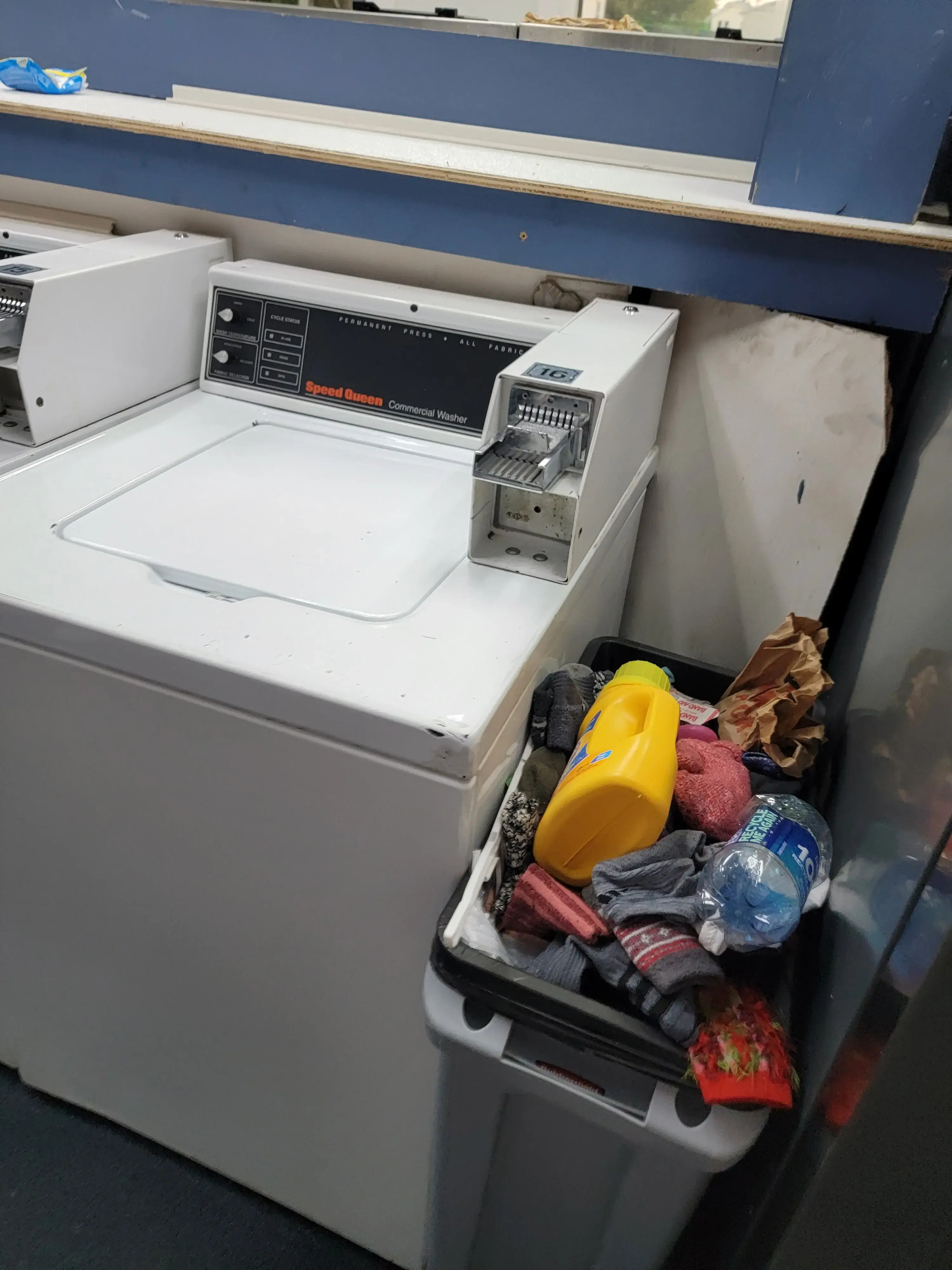 Centertown Laundromat thumbnail 14