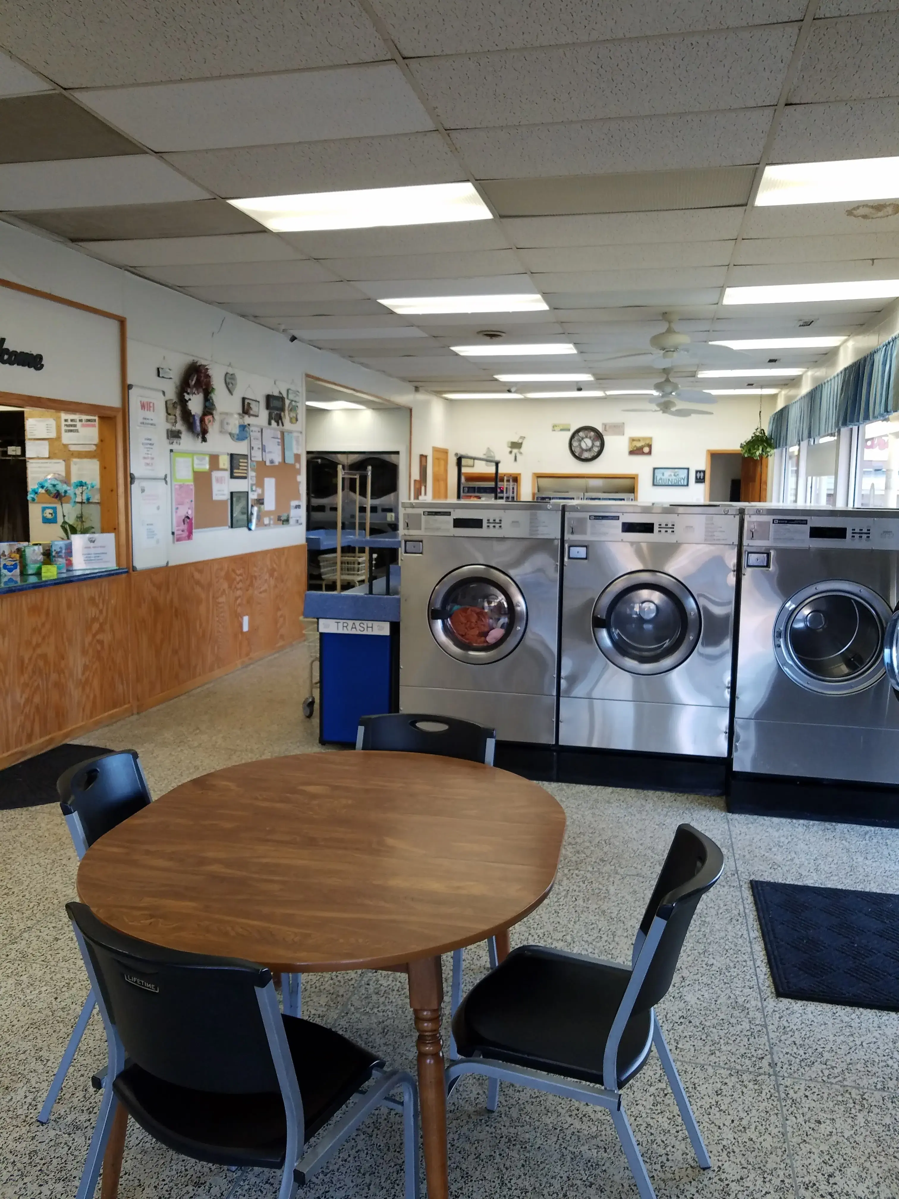 Centerville Cleaners Coin Laundry thumbnail 15