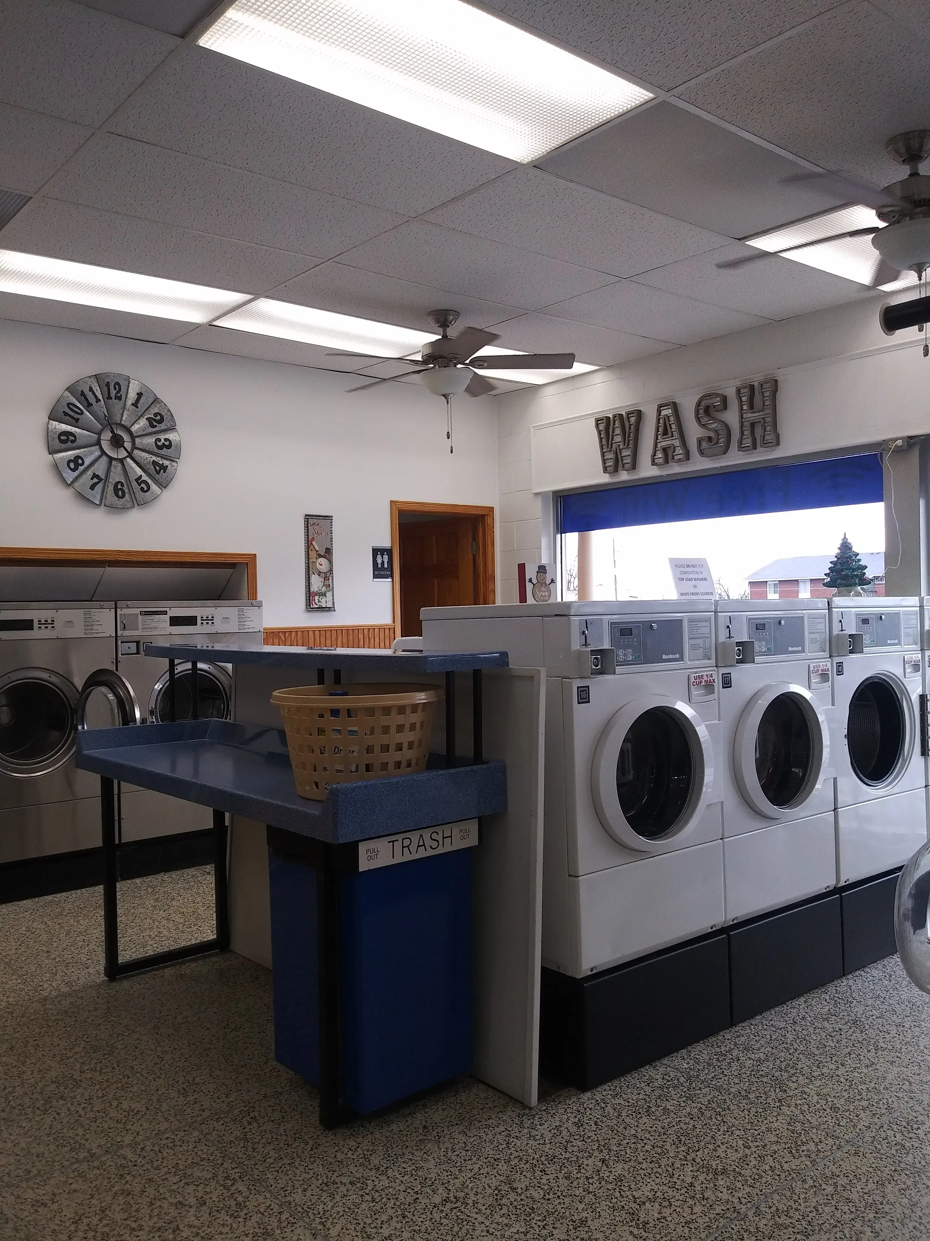 Centerville Cleaners Coin Laundry thumbnail 14
