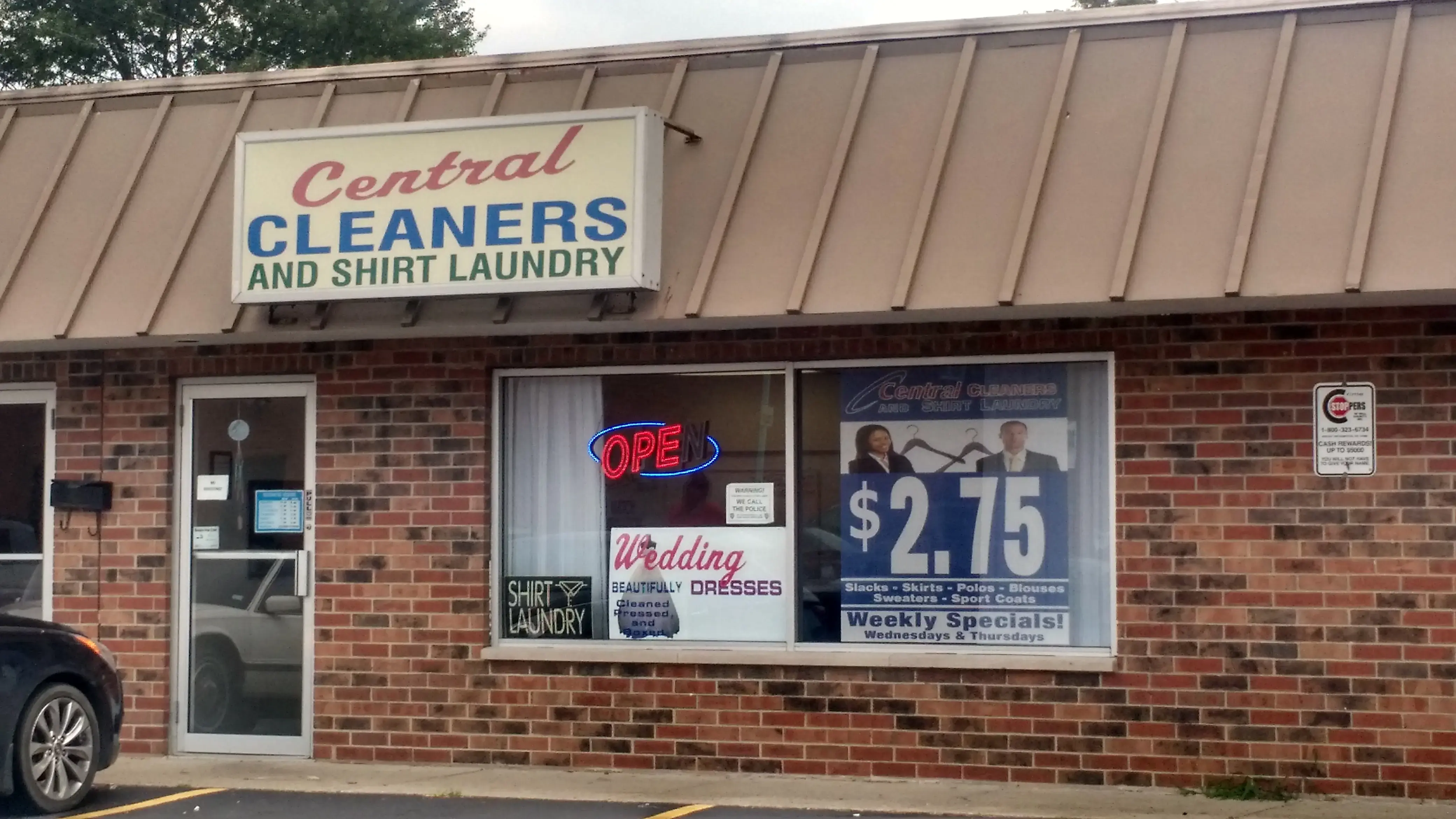 Central Cleaners and Shirt Laundry--Joliet thumbnail 4