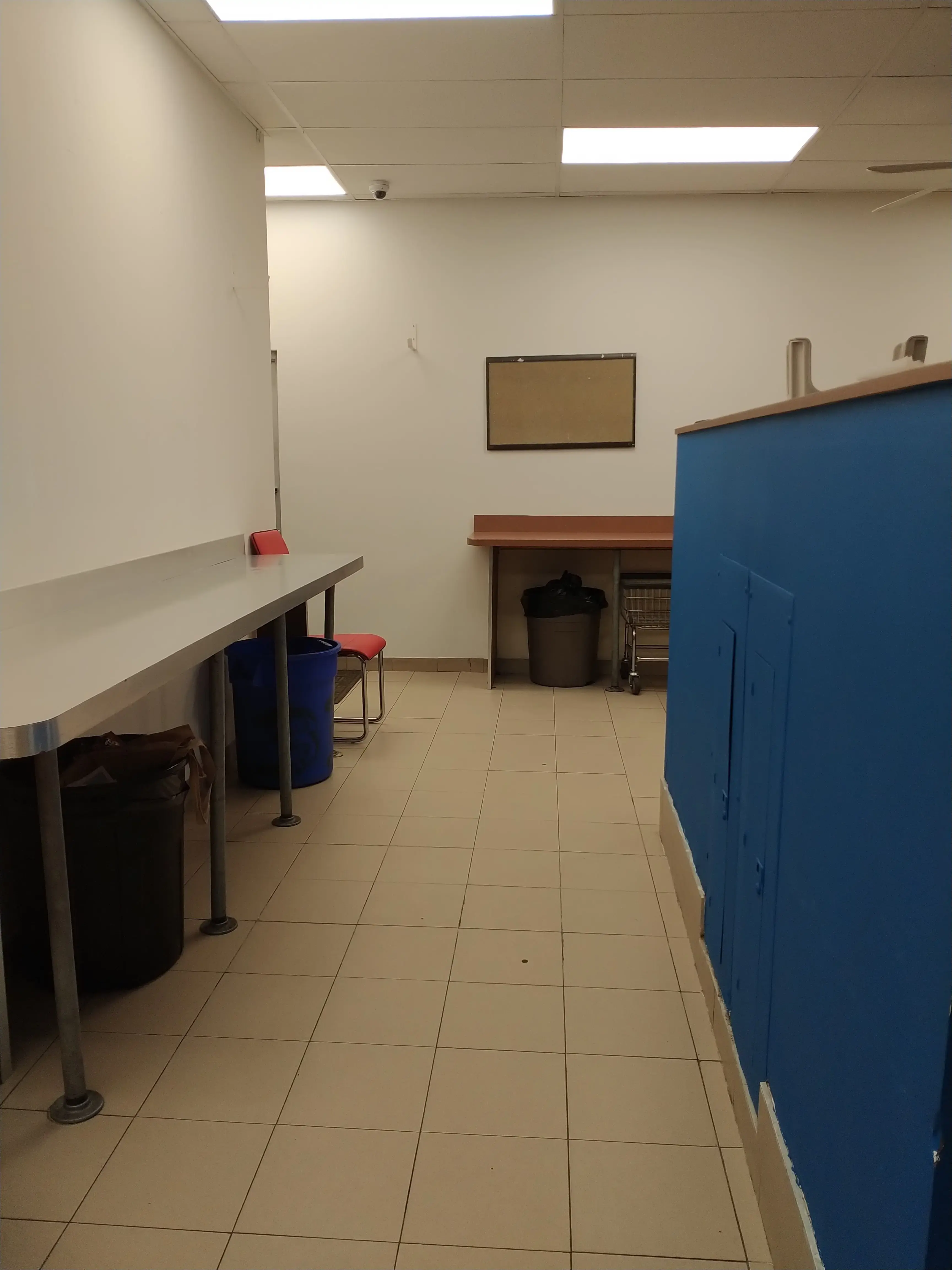 Central Laundromat thumbnail 14