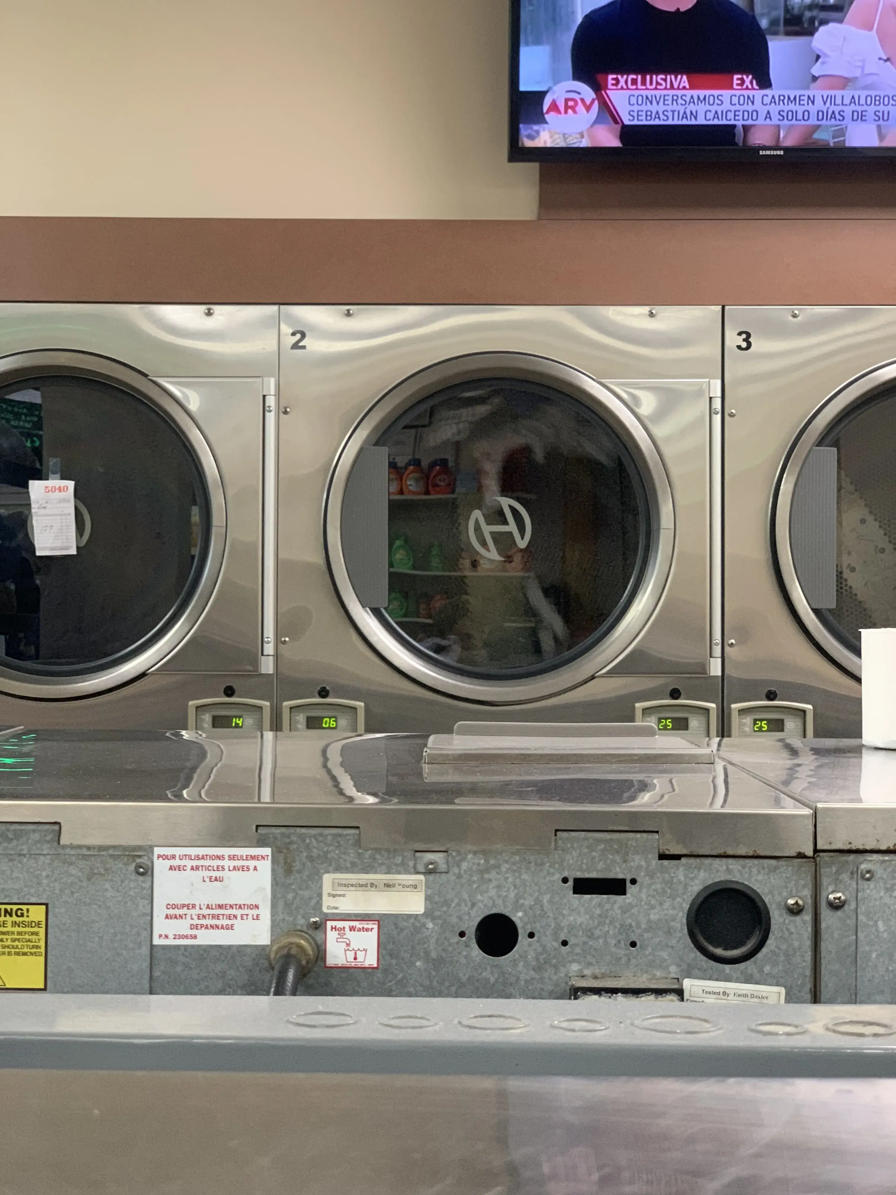 Central Laundromat thumbnail 5