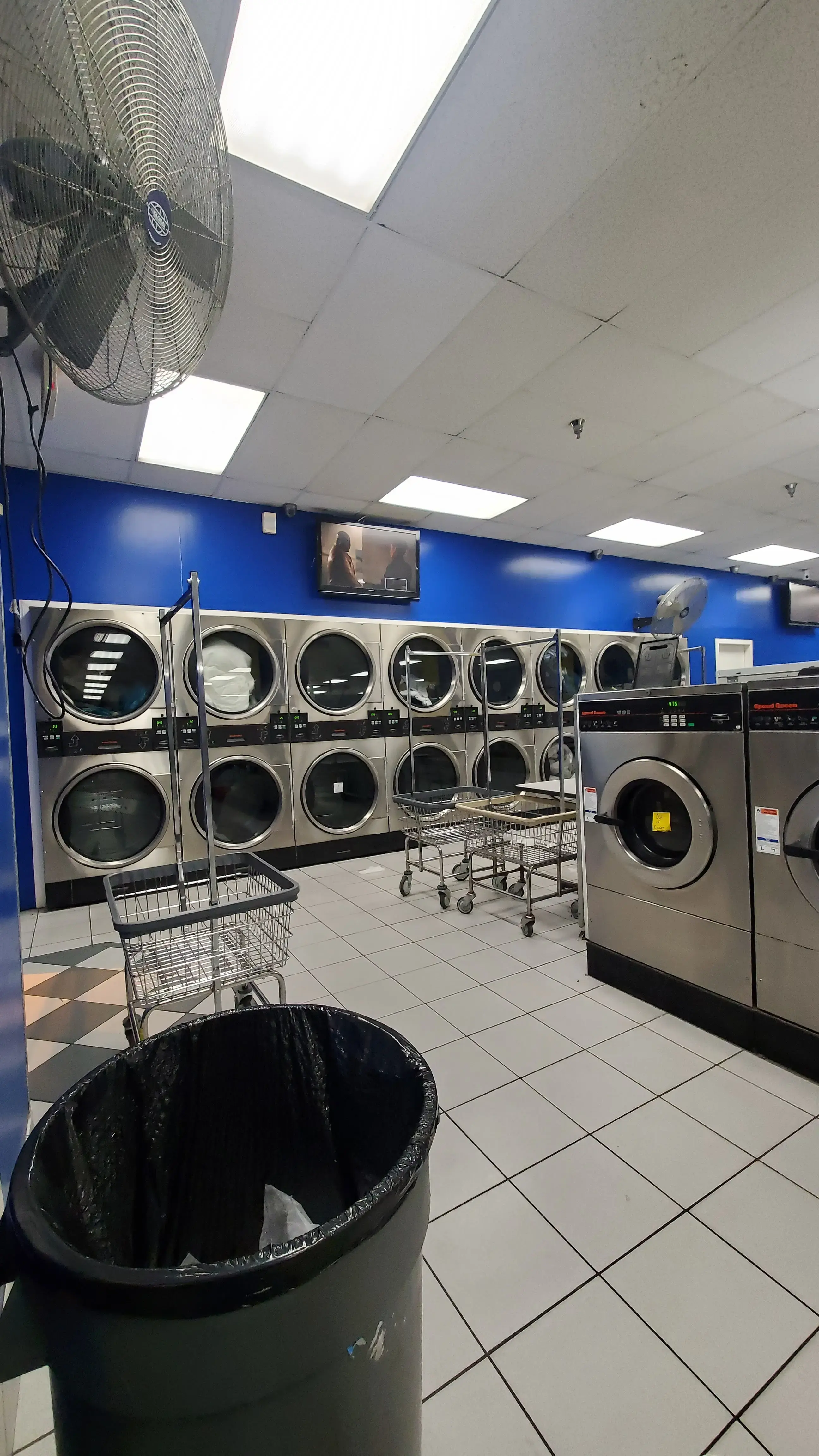 Centre Laundry - Image 15