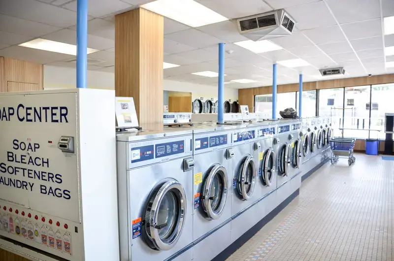 Centre Street Superwash Laundromat thumbnail 13