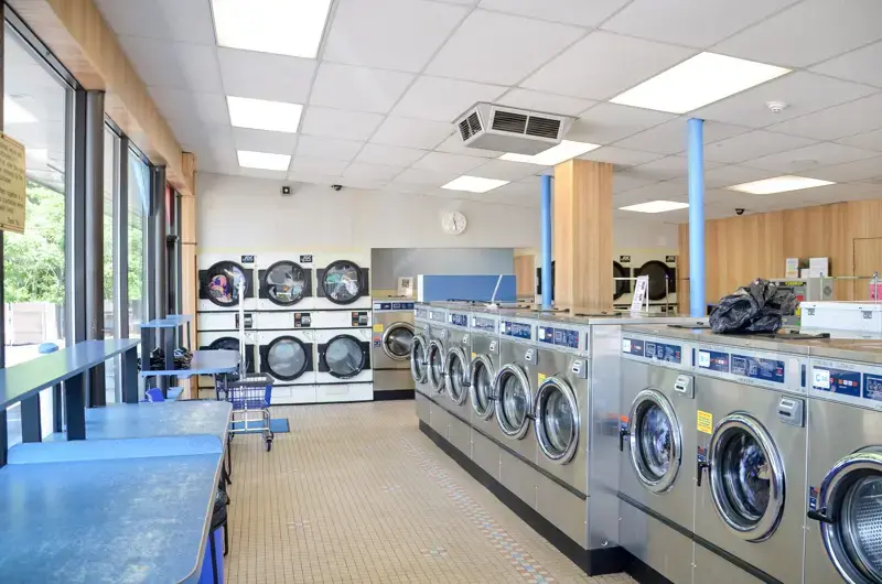 Centre Street Superwash Laundromat thumbnail 2