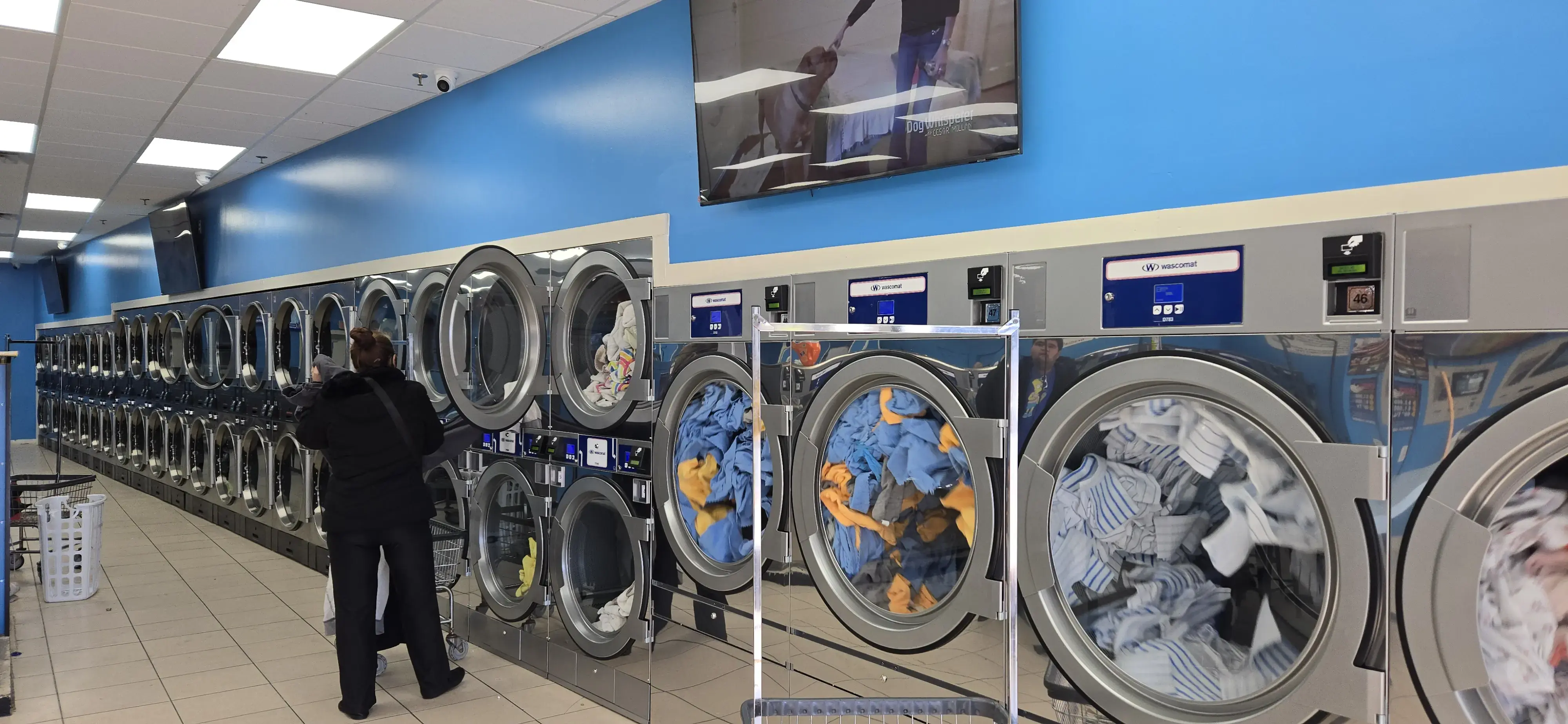 Centreville Laundromat - Image 1