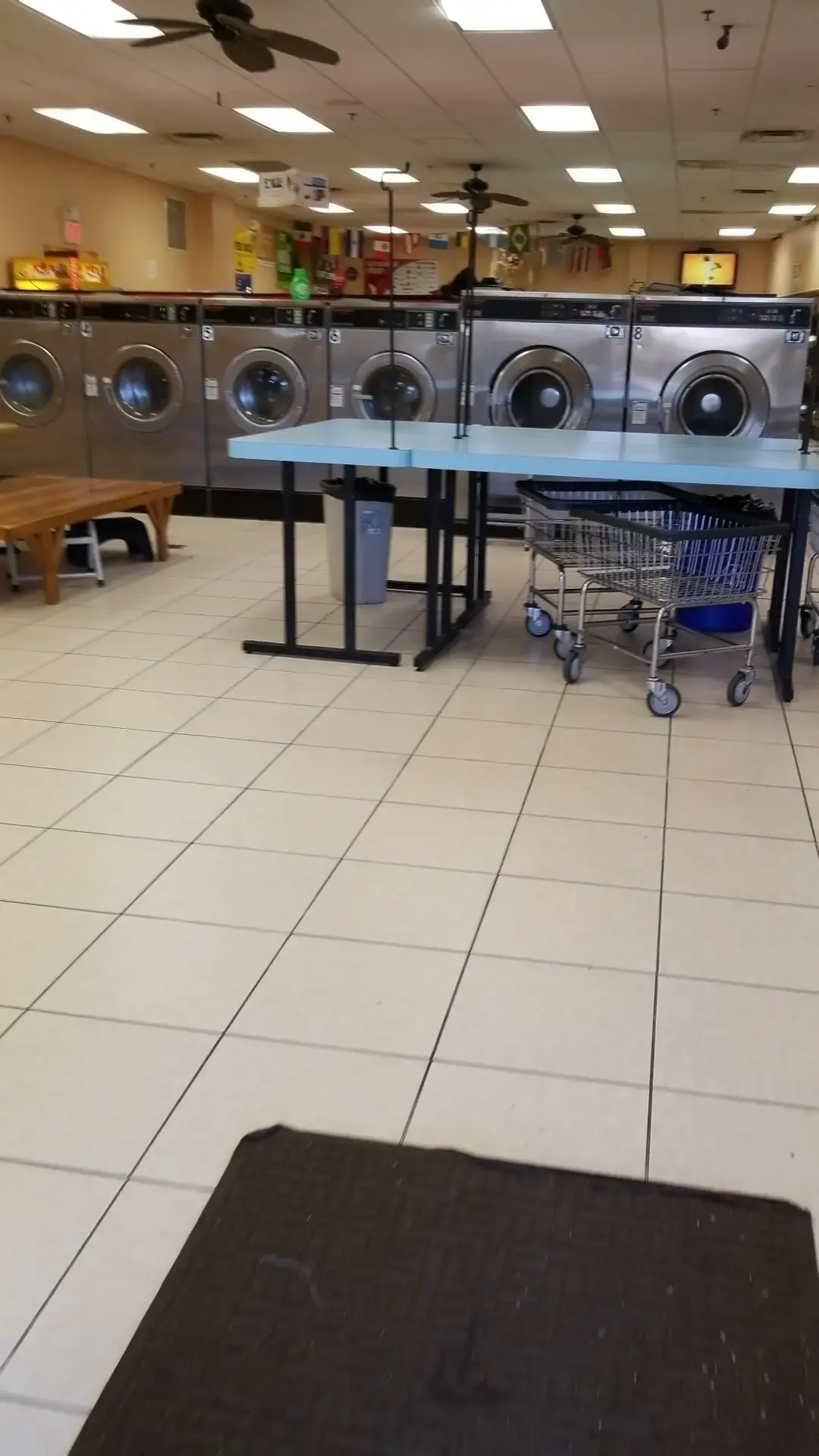 Centreville Laundromat thumbnail 19