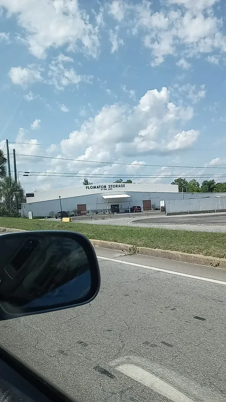 CENTURY LAUNDRY & STORAGE - Image 5